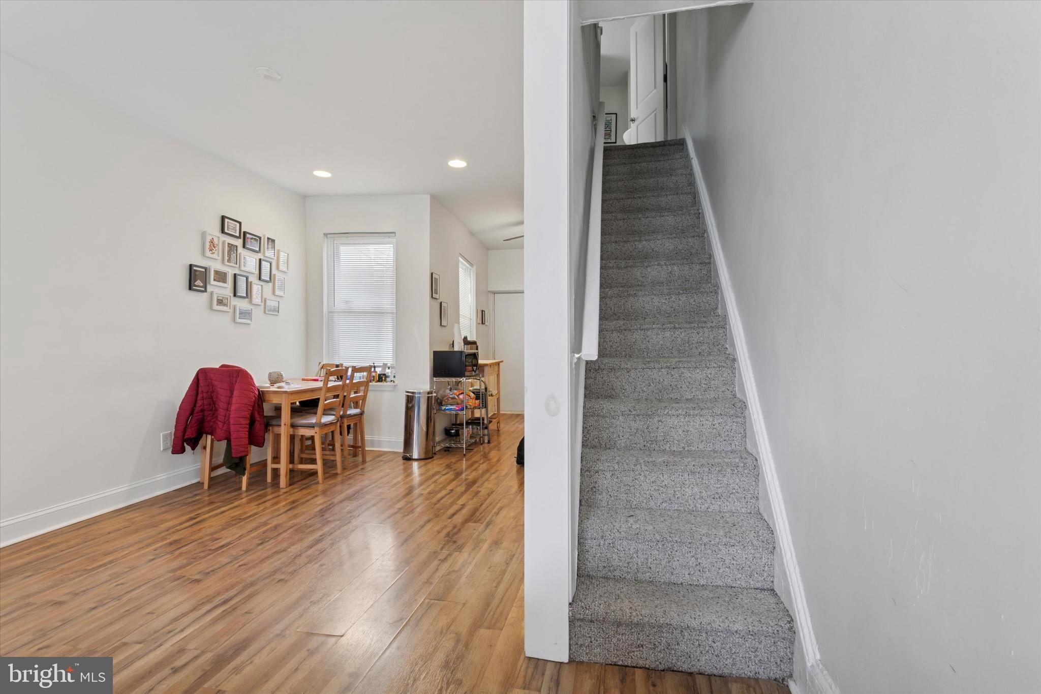 POINT BREEZE - Residential