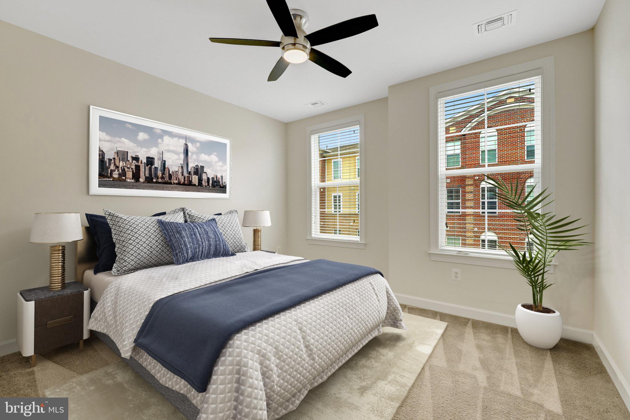 DISCOVERY SQUARE - Residential