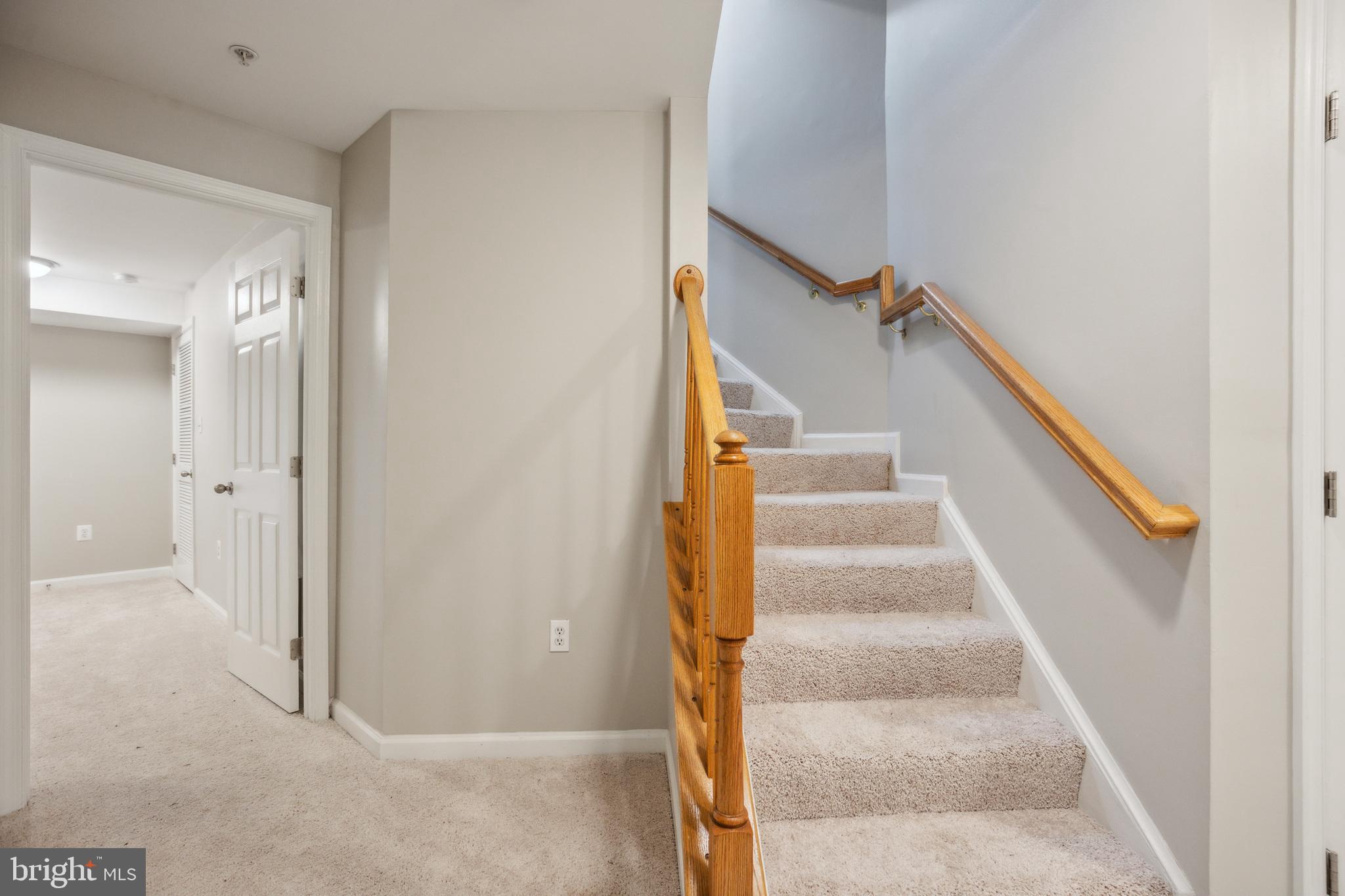 WOODVIEW VILLAGE WEST - Residential