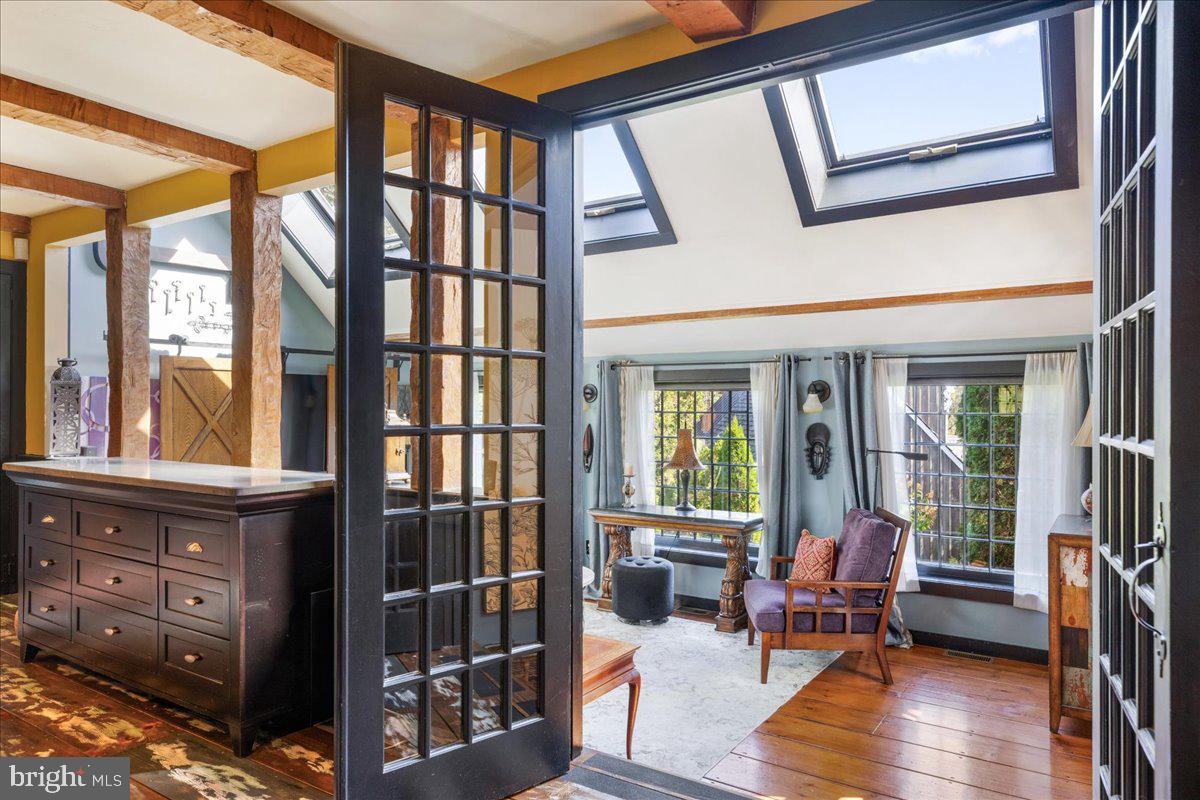 DOYLESTOWN - Residential