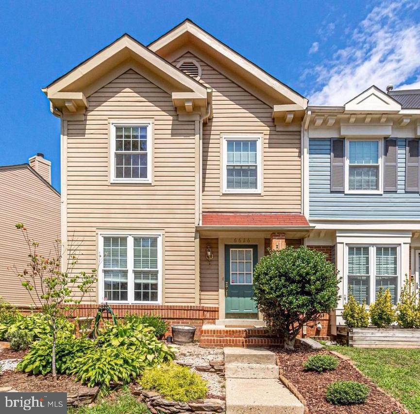 PINECREST - Residential Lease