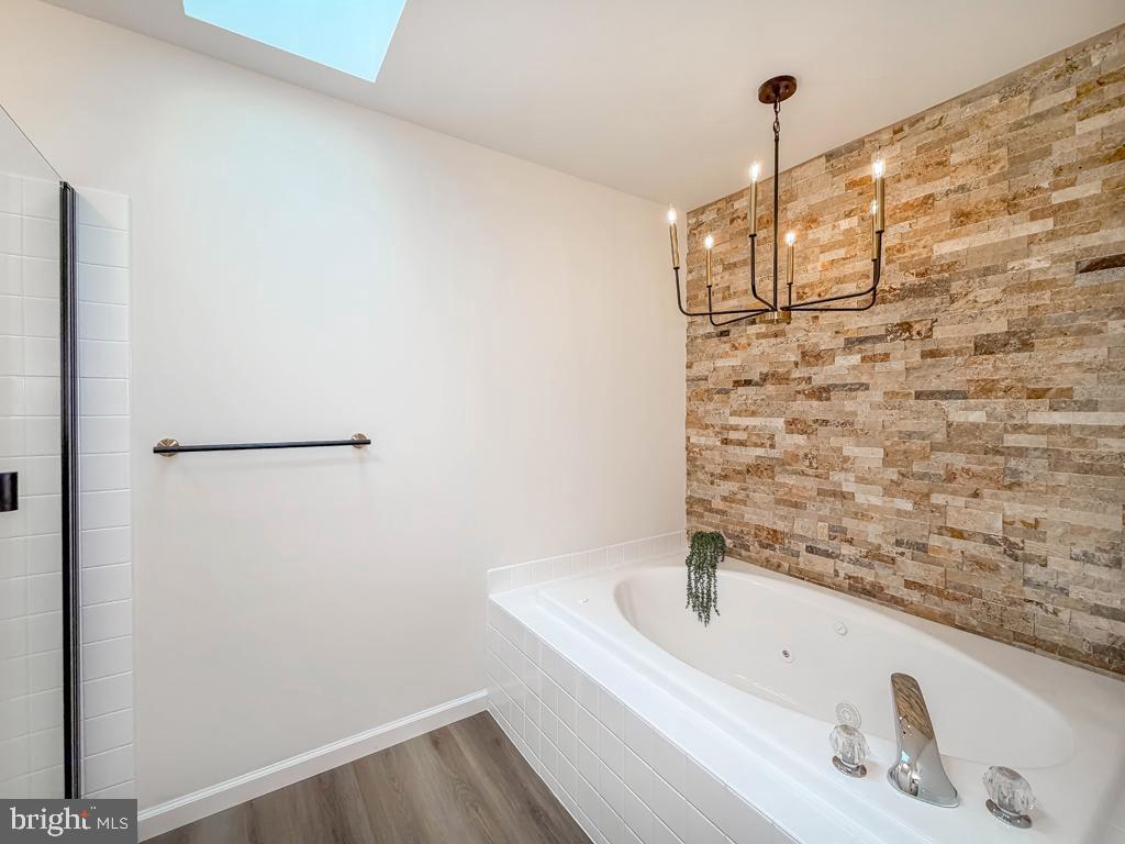 BROOKSTONE - Residential
