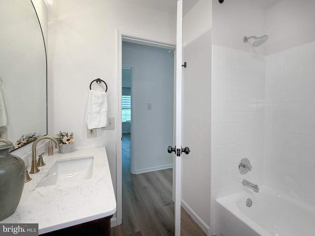 BROOKSTONE - Residential