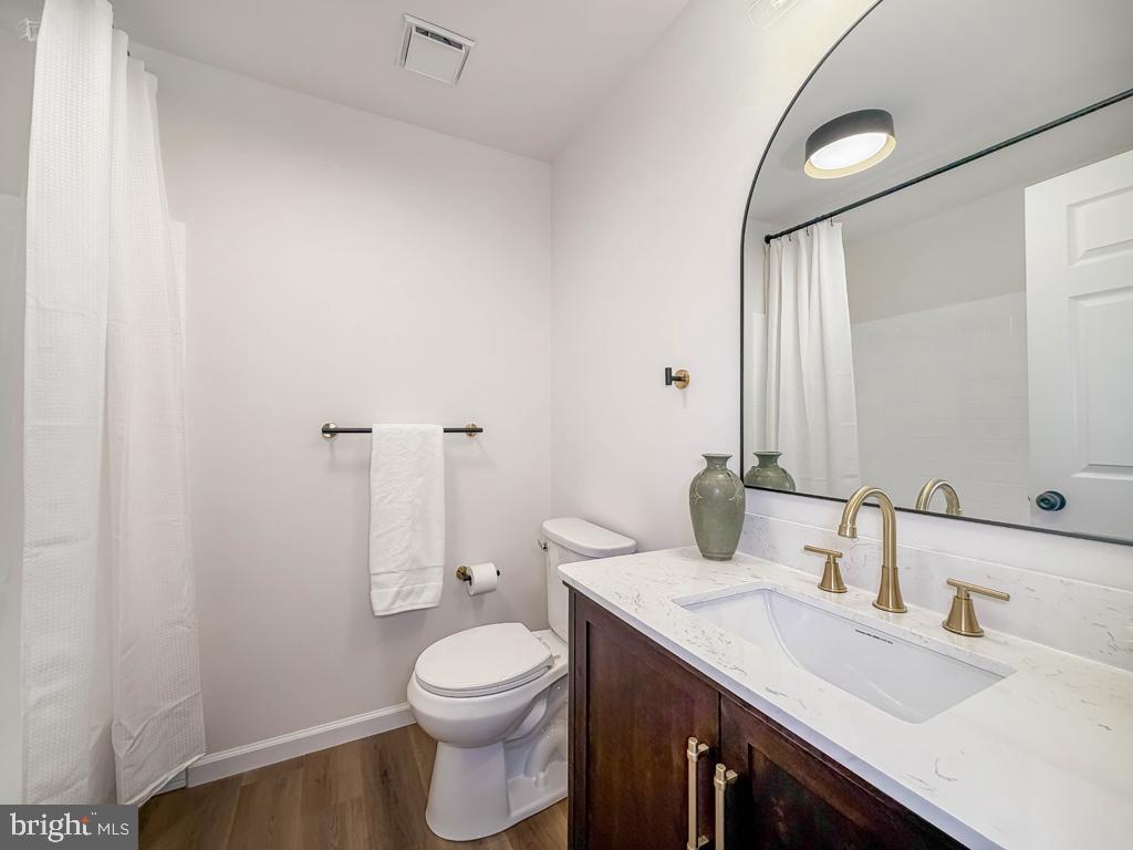 BROOKSTONE - Residential
