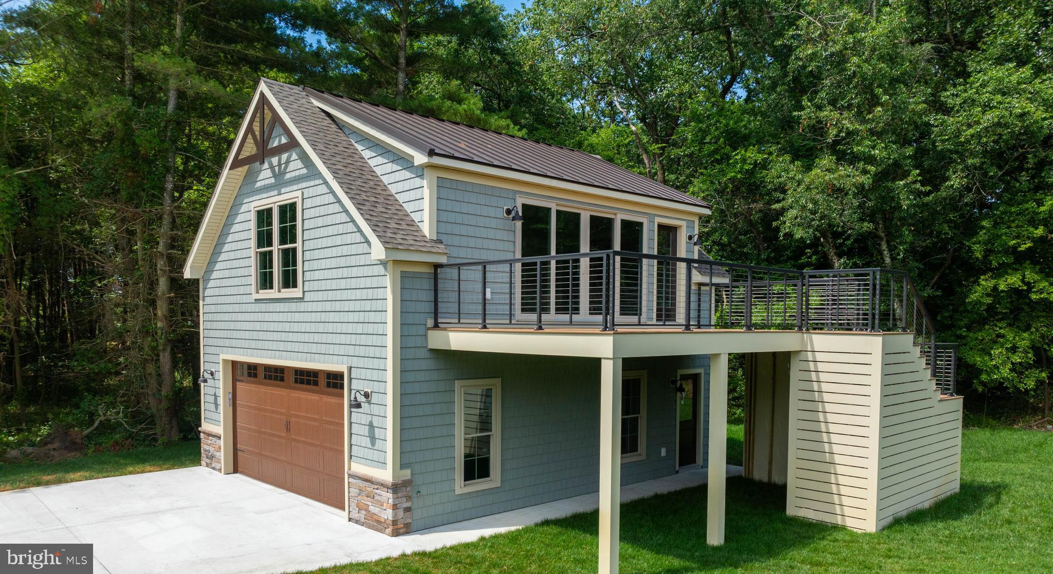 BLUFFS AT SANDY LANDING - Residential