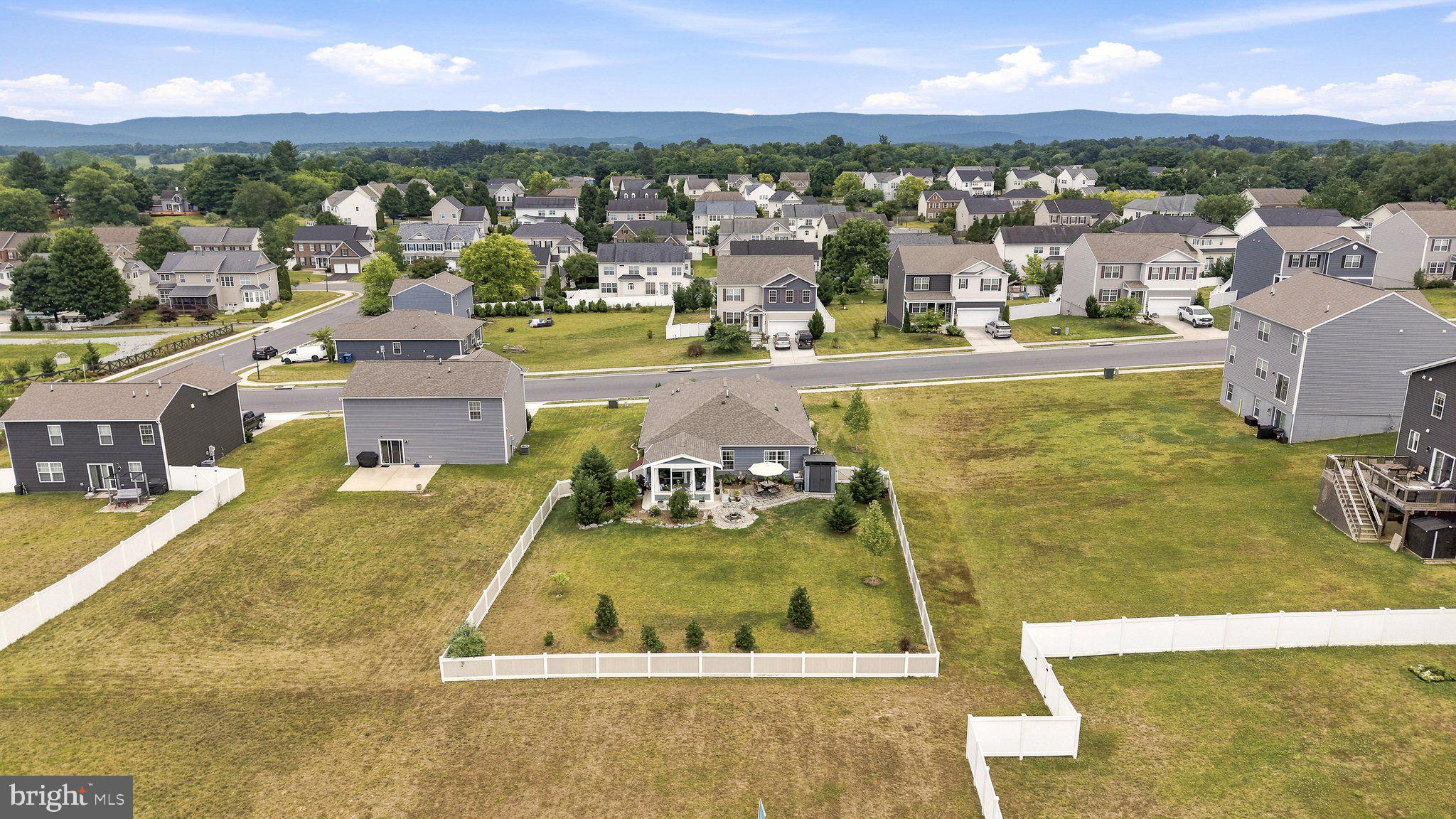 SHENANDOAH CROSSING - Residential