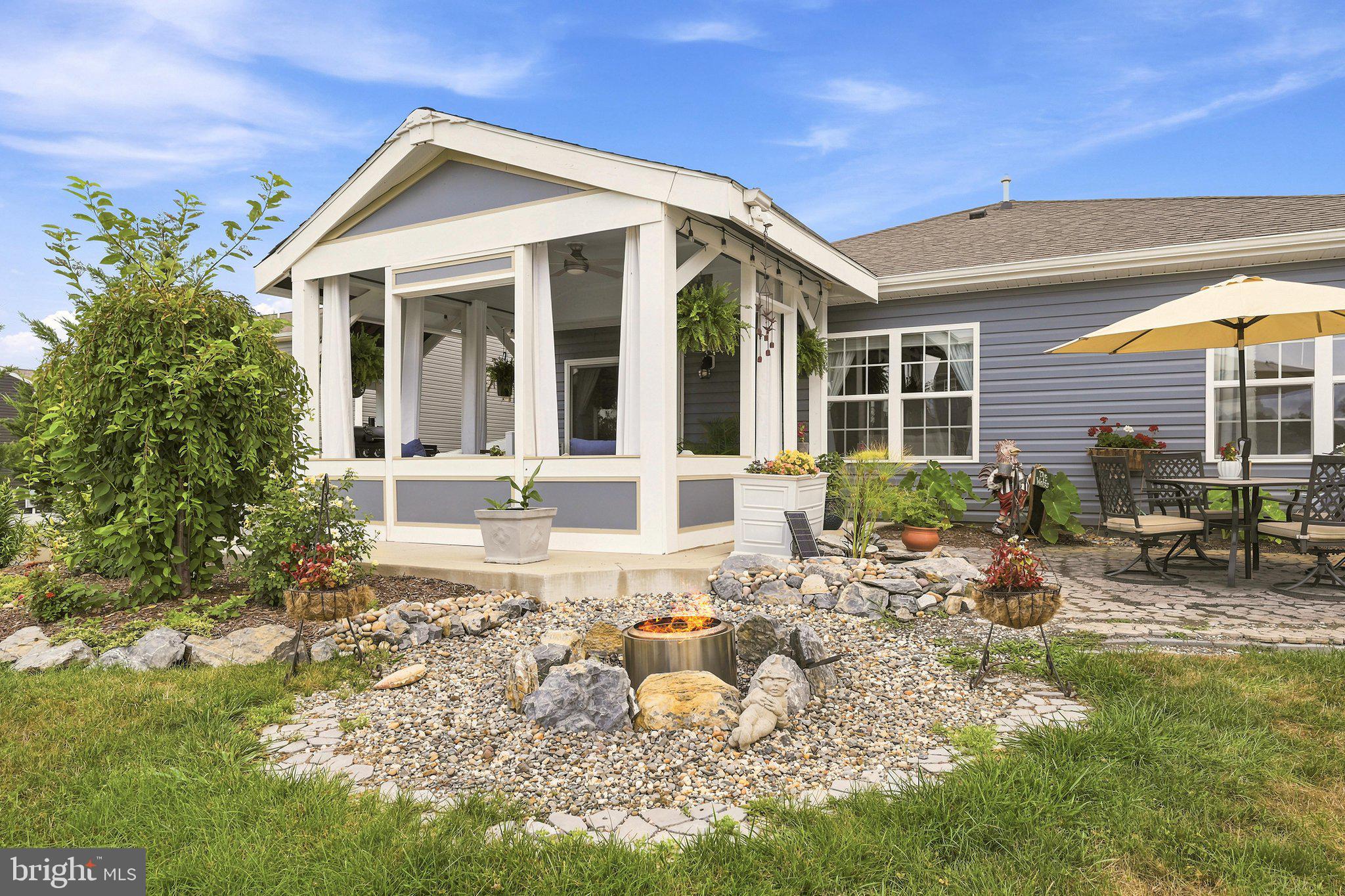 SHENANDOAH CROSSING - Residential