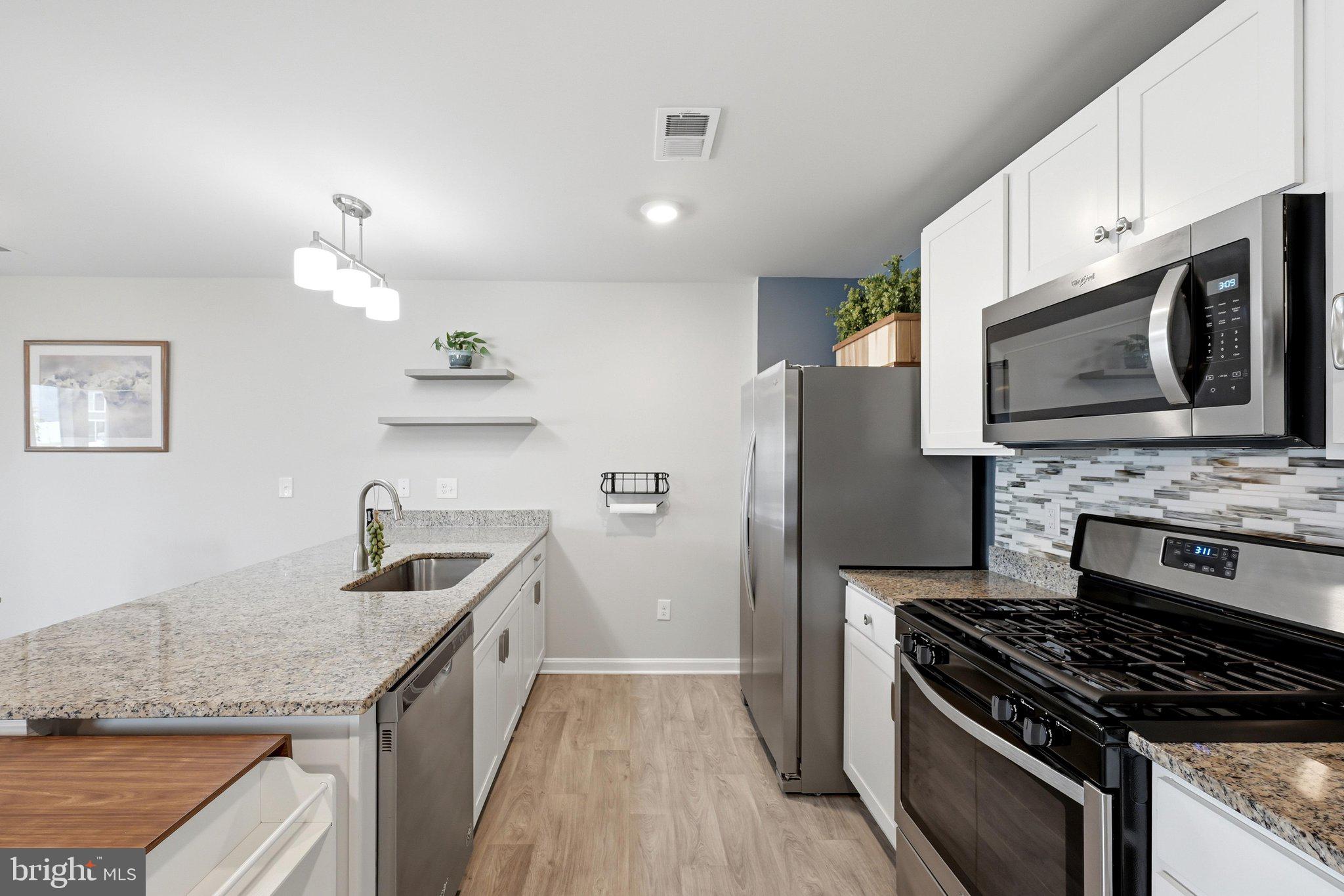SHENANDOAH CROSSING - Residential