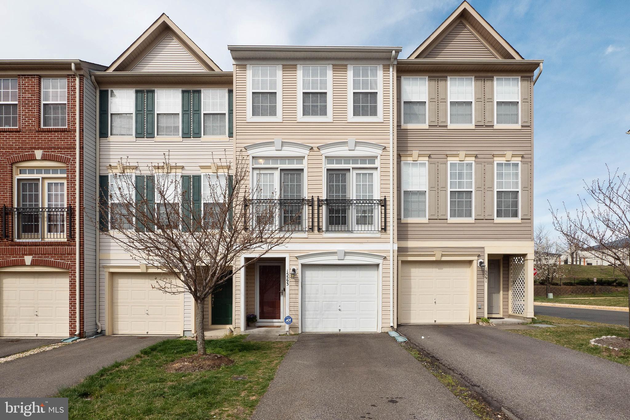 POWELLS RUN VILLAGE COND - Residential