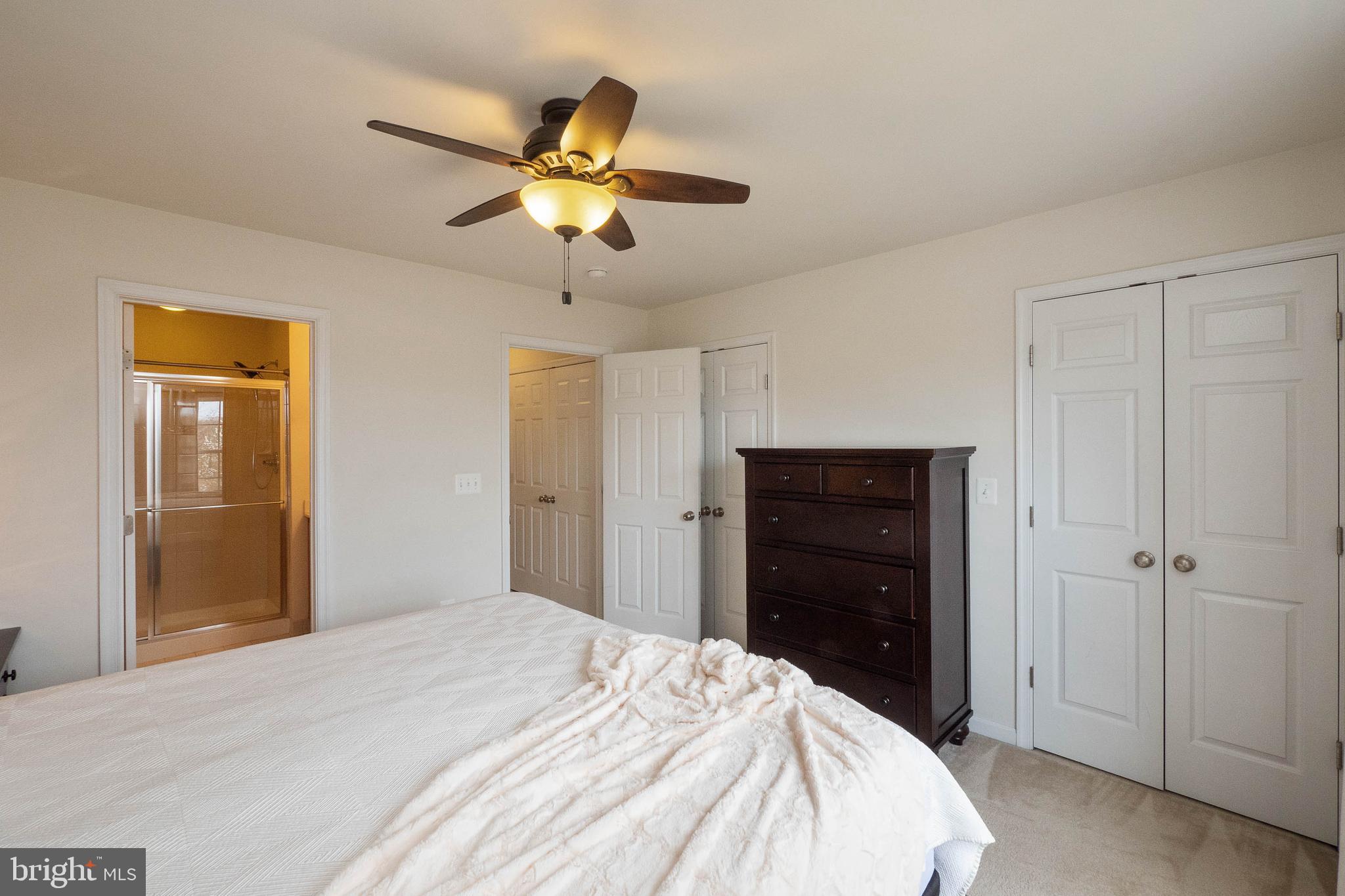 POWELLS RUN VILLAGE COND - Residential