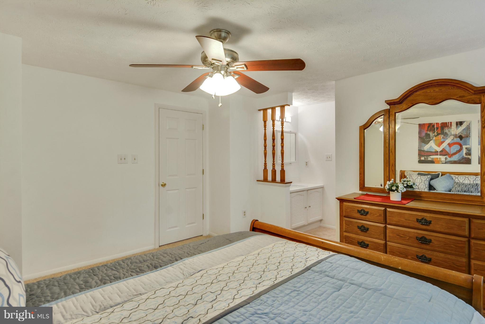 GUNNERS LAKE VILLAGE - Residential