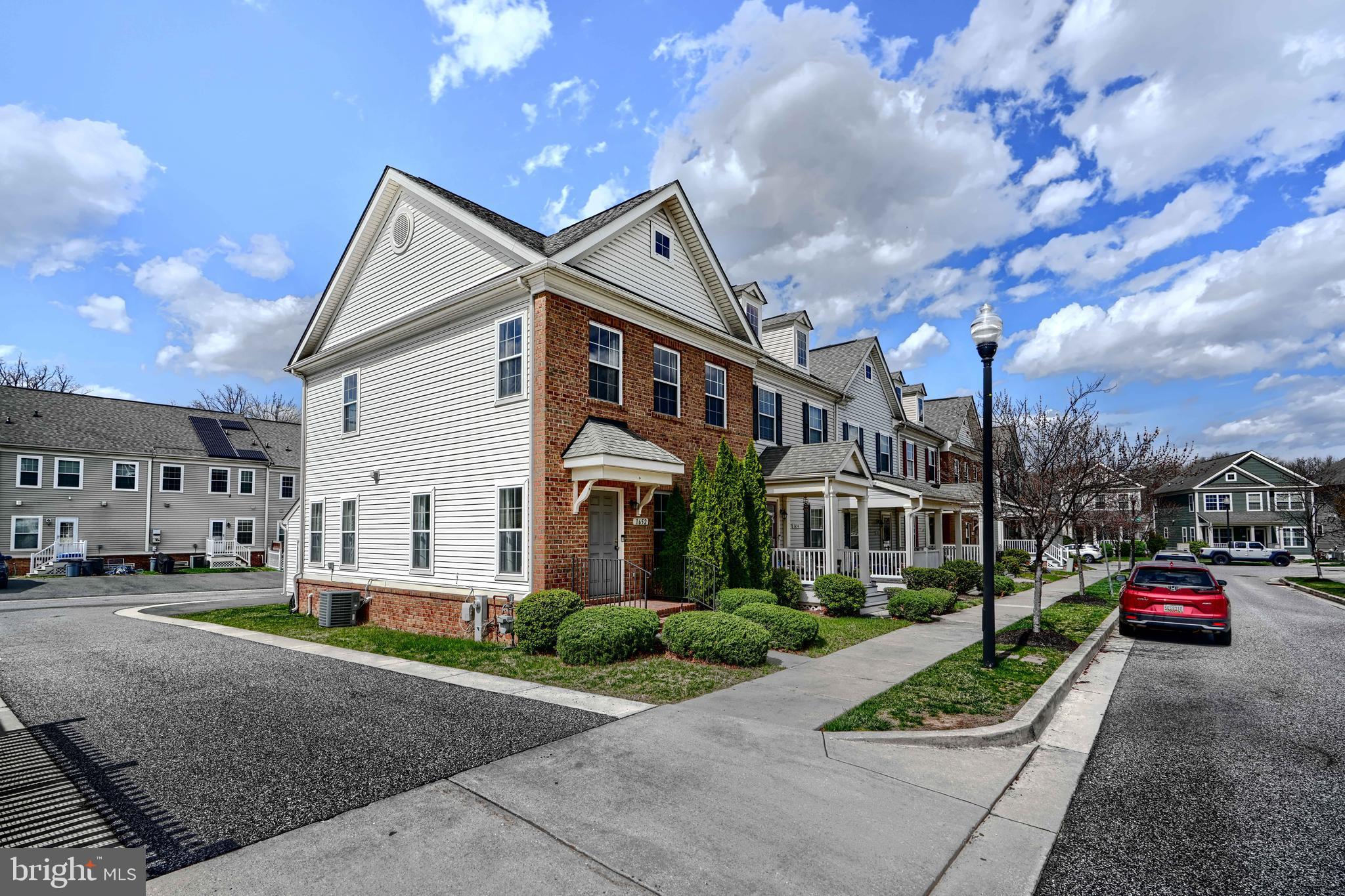 ESSEX - Residential