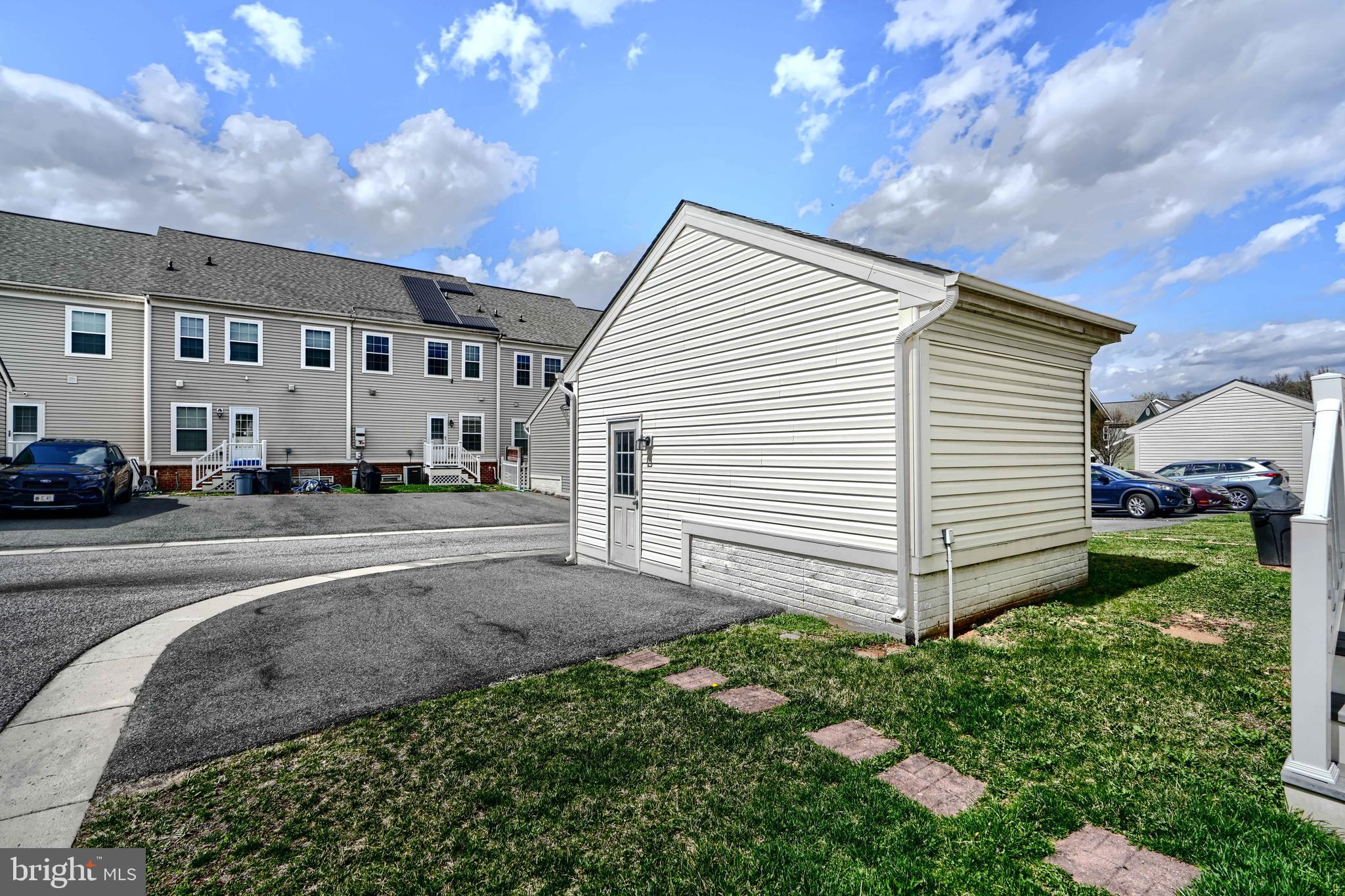 ESSEX - Residential