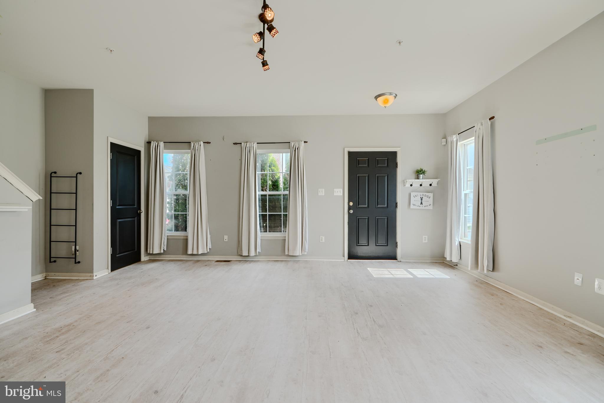 ESSEX - Residential