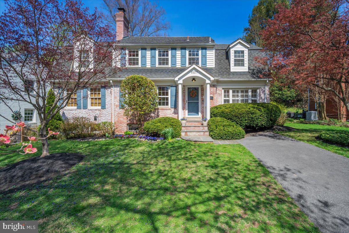WOODACRES - Residential