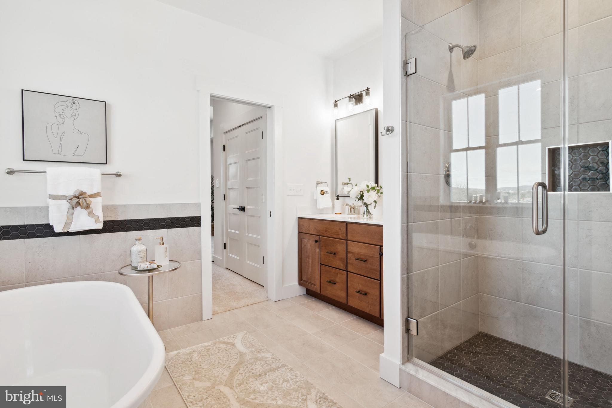 EAGLE ROCK - Residential