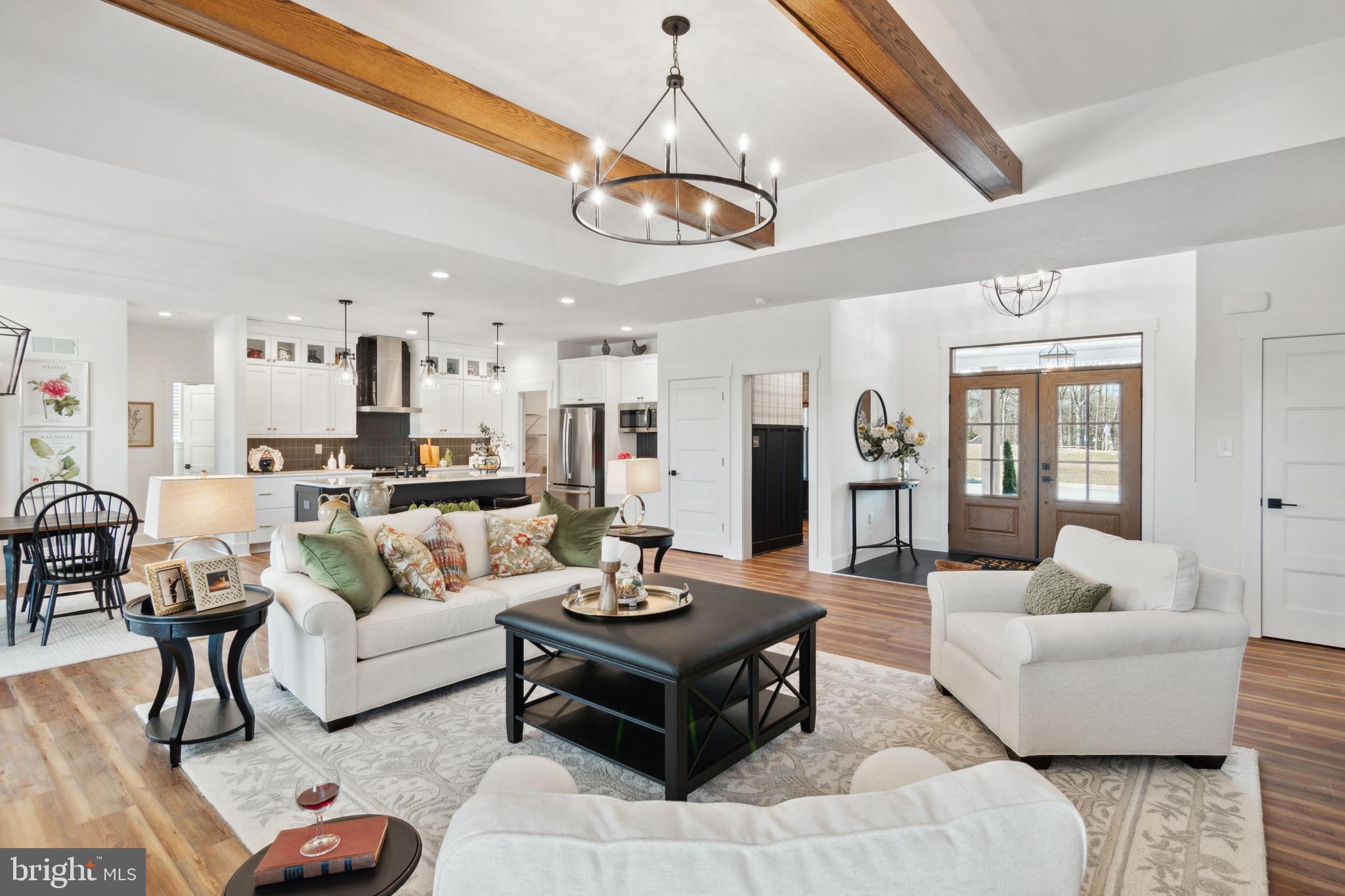 EAGLE ROCK - Residential