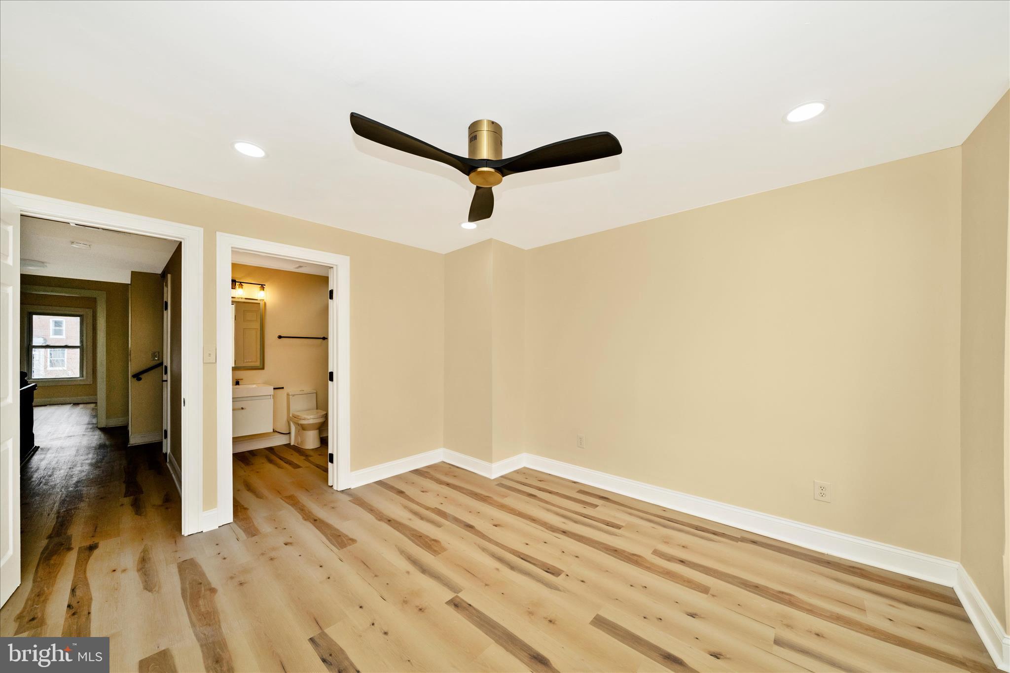 WAVERLY - Residential