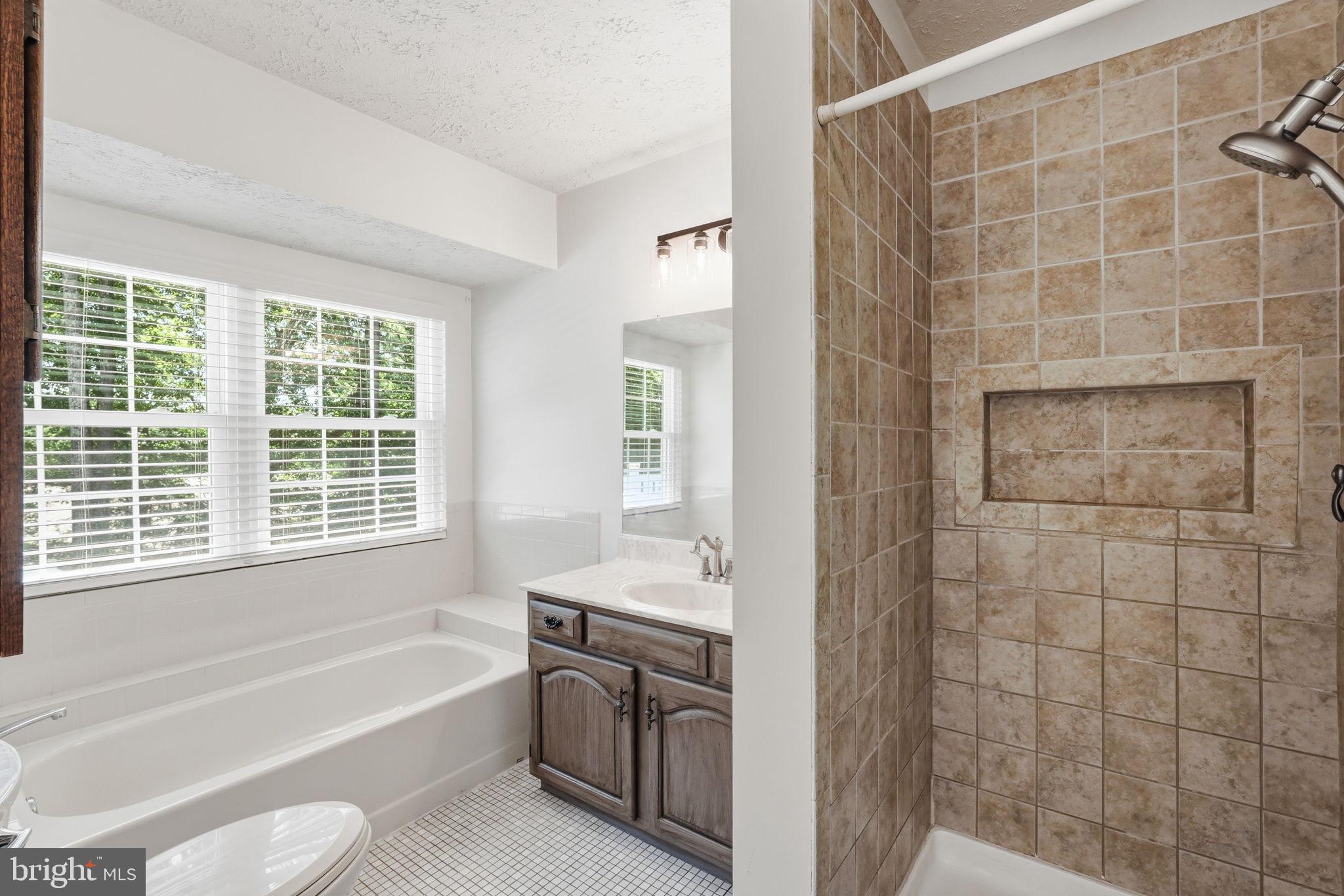 MEADOW CREEK MANOR - Residential