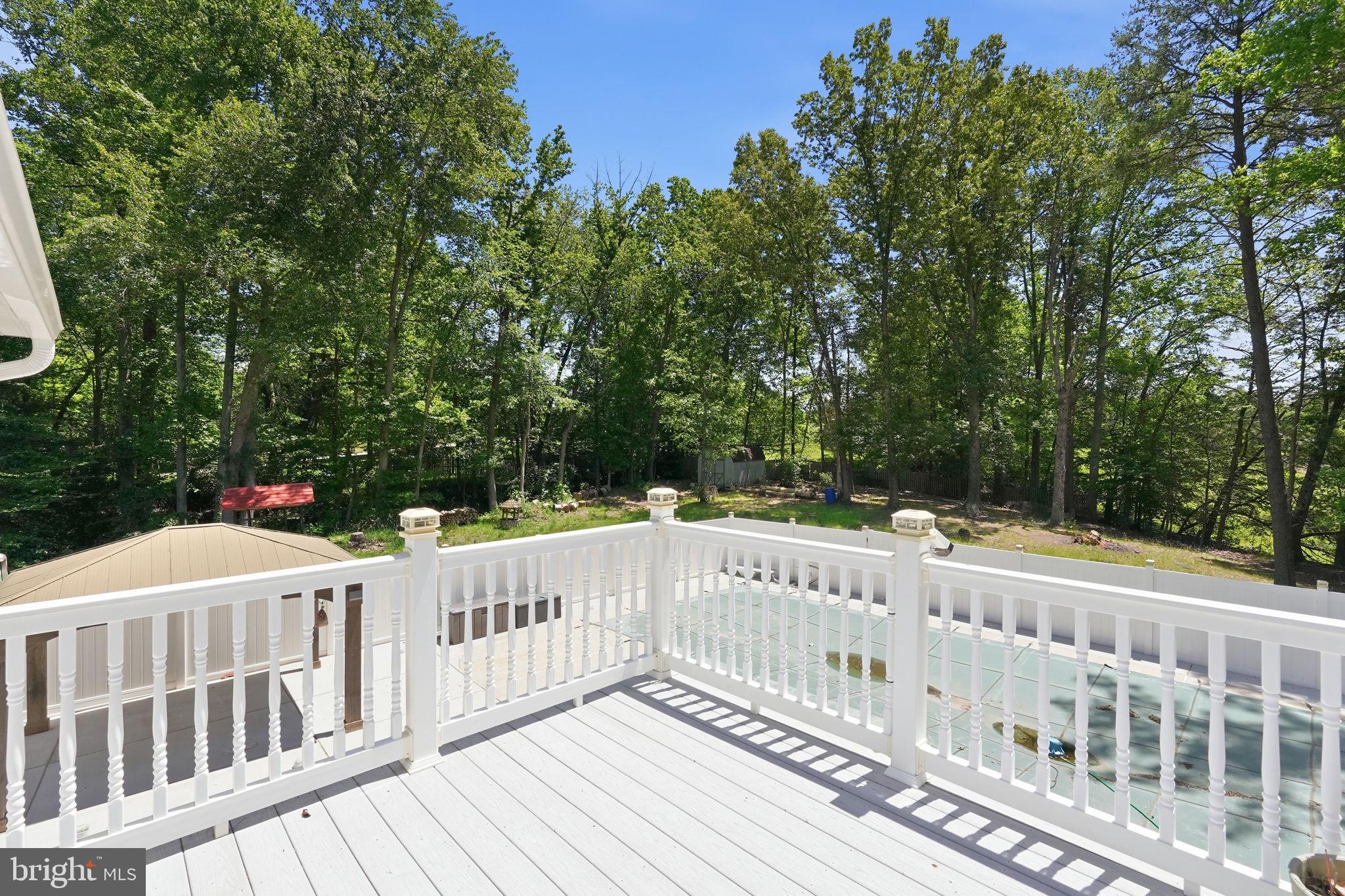 MEADOW CREEK MANOR - Residential