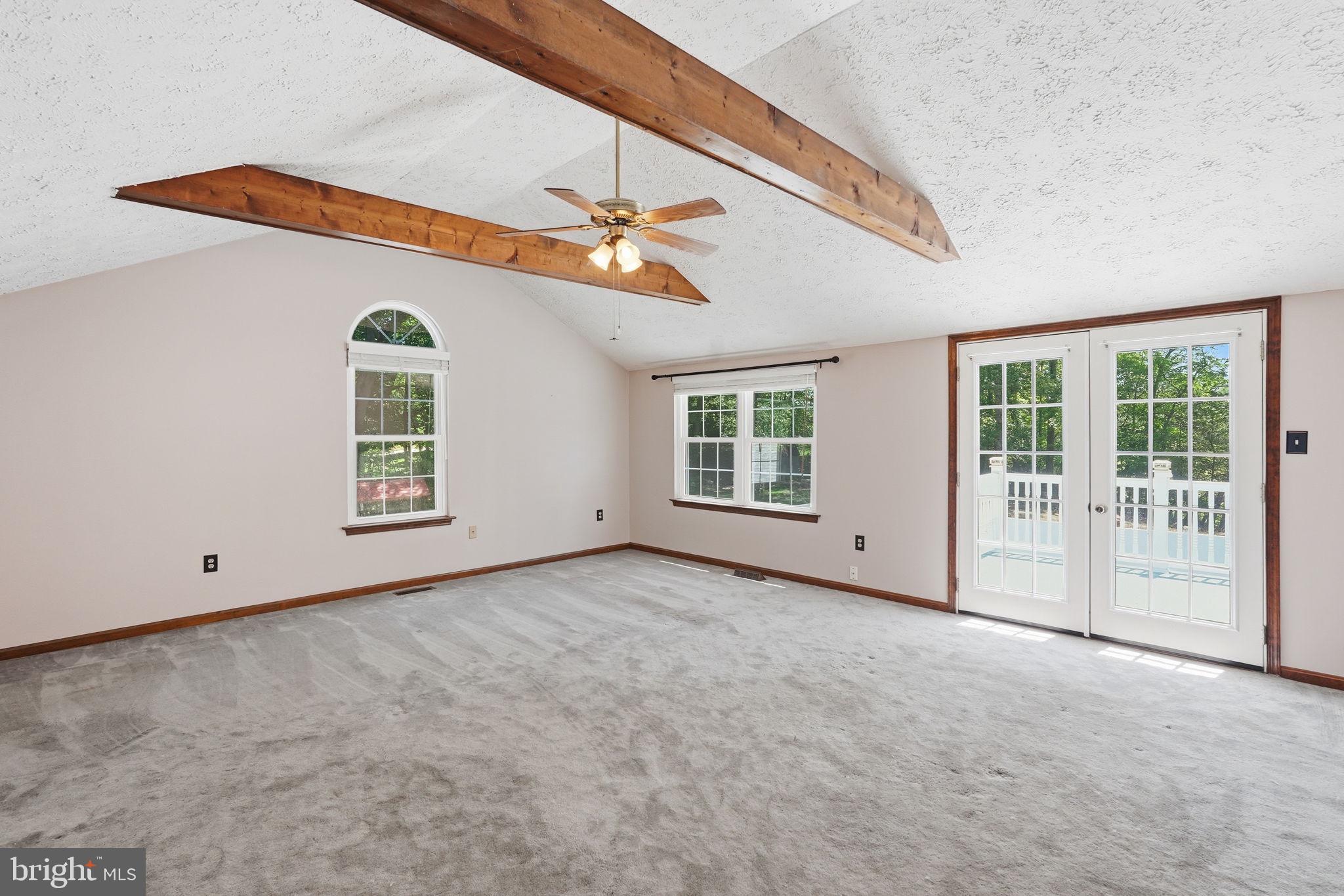 MEADOW CREEK MANOR - Residential