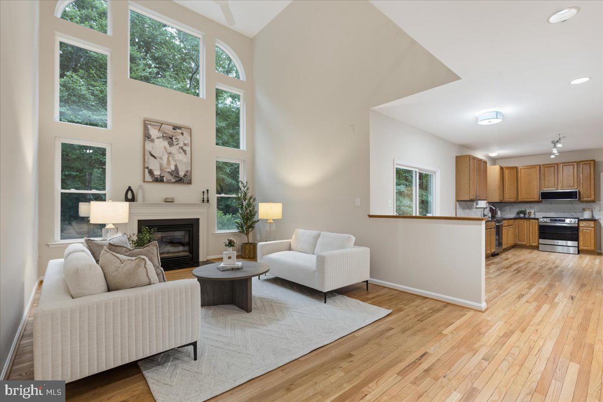 CASTLETON - Residential