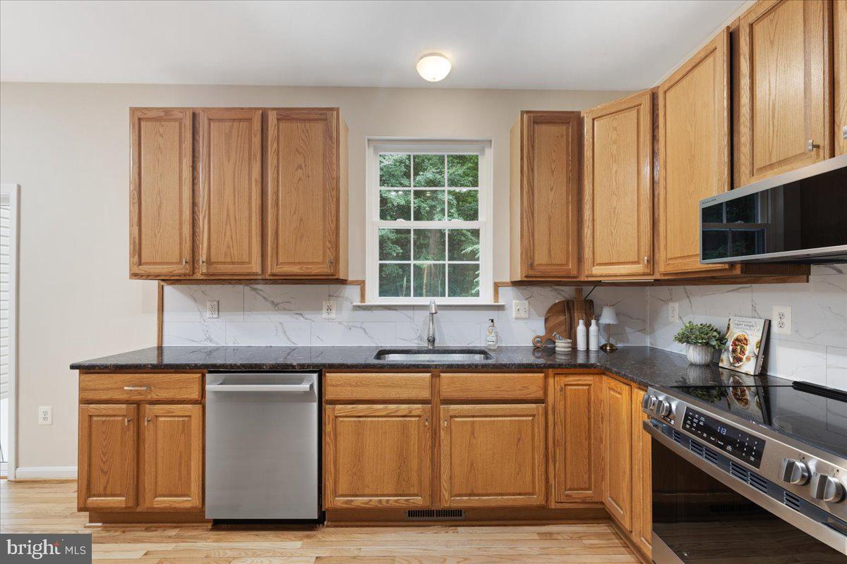 CASTLETON - Residential