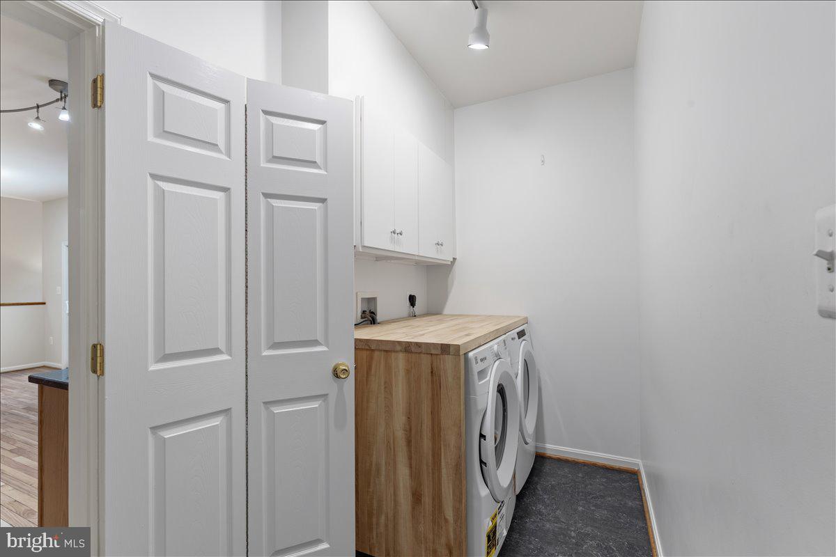 CASTLETON - Residential