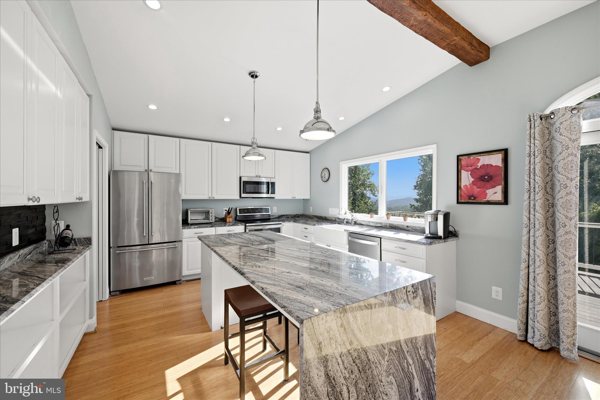 APPLE MT LAKE - Residential