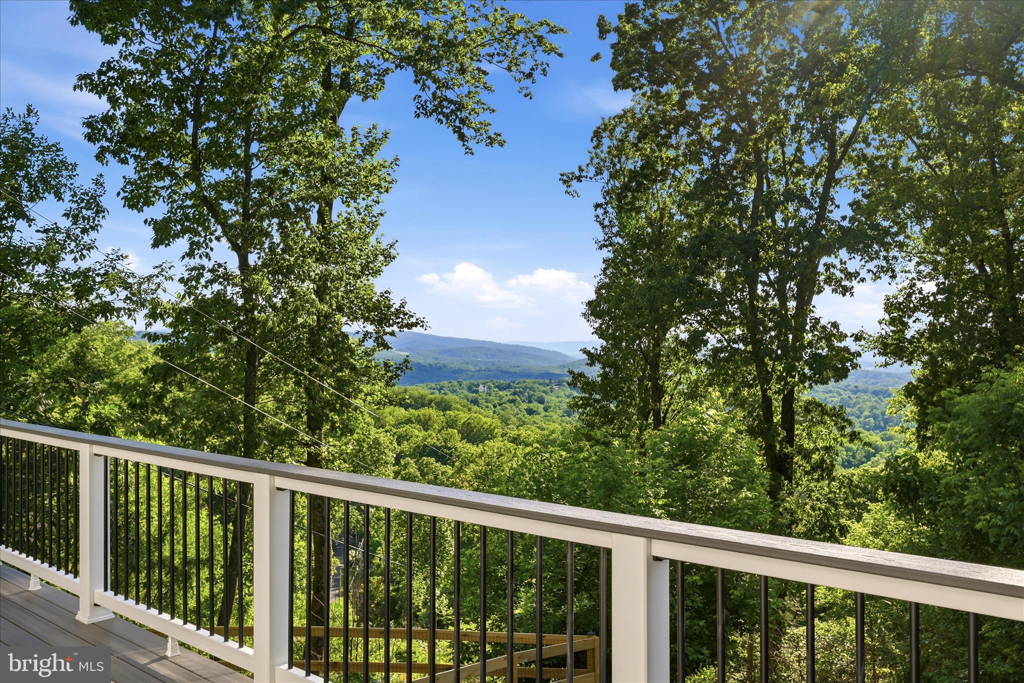 APPLE MT LAKE - Residential
