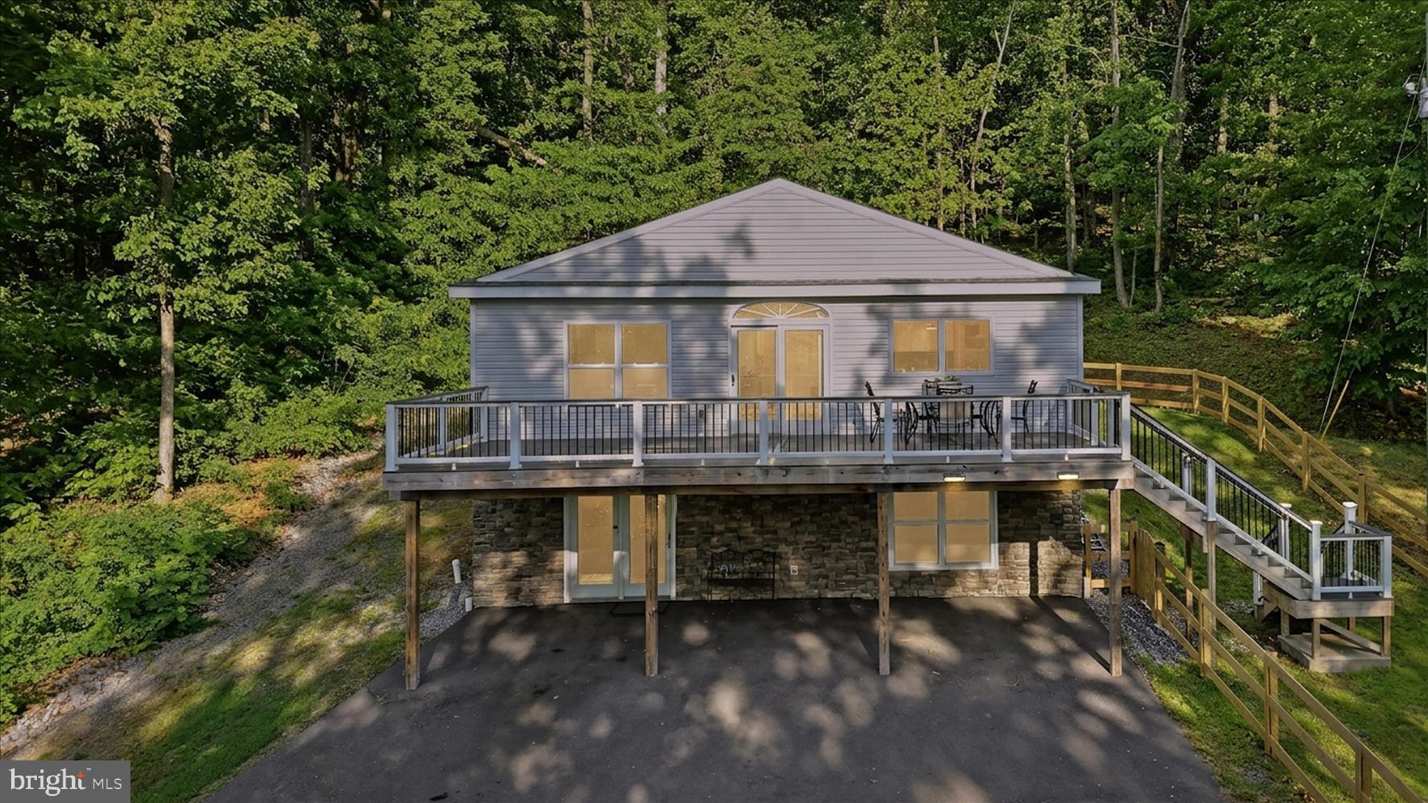 APPLE MT LAKE - Residential