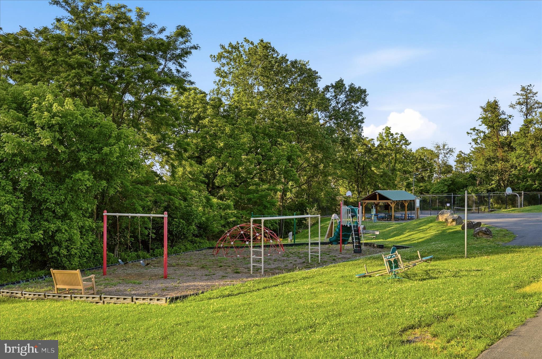 APPLE MT LAKE - Residential