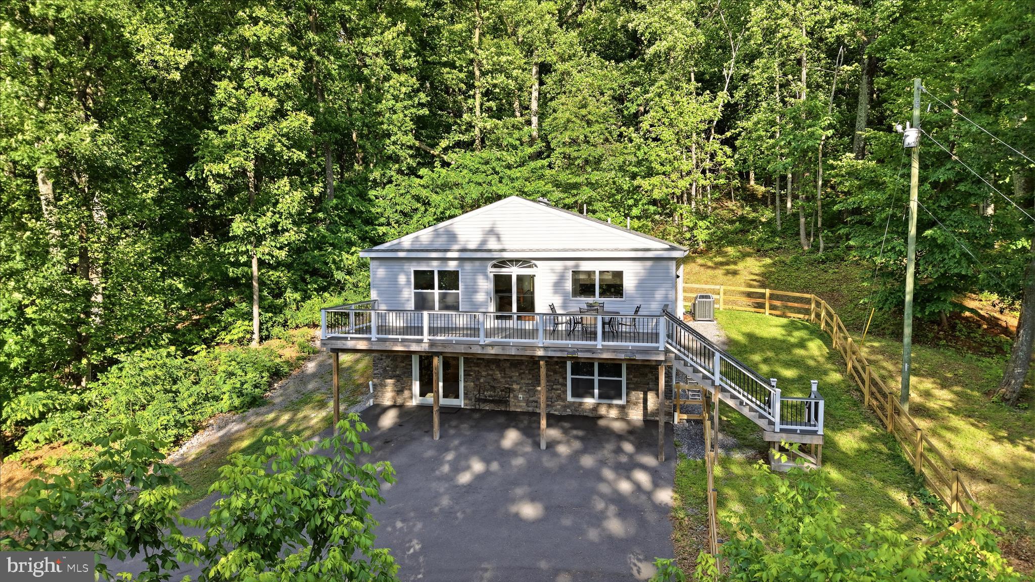 APPLE MT LAKE - Residential