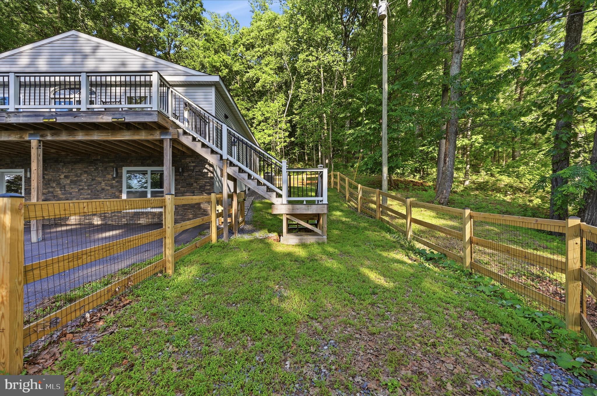 APPLE MT LAKE - Residential