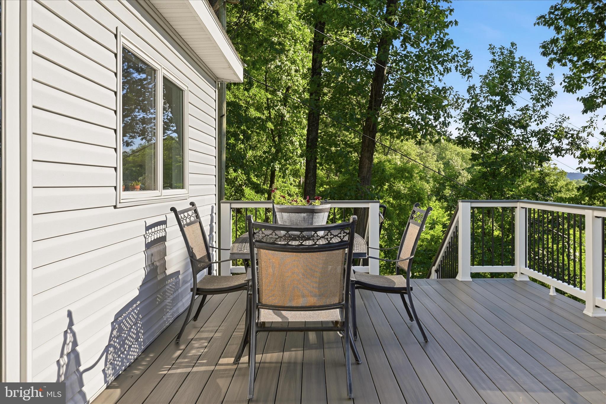 APPLE MT LAKE - Residential