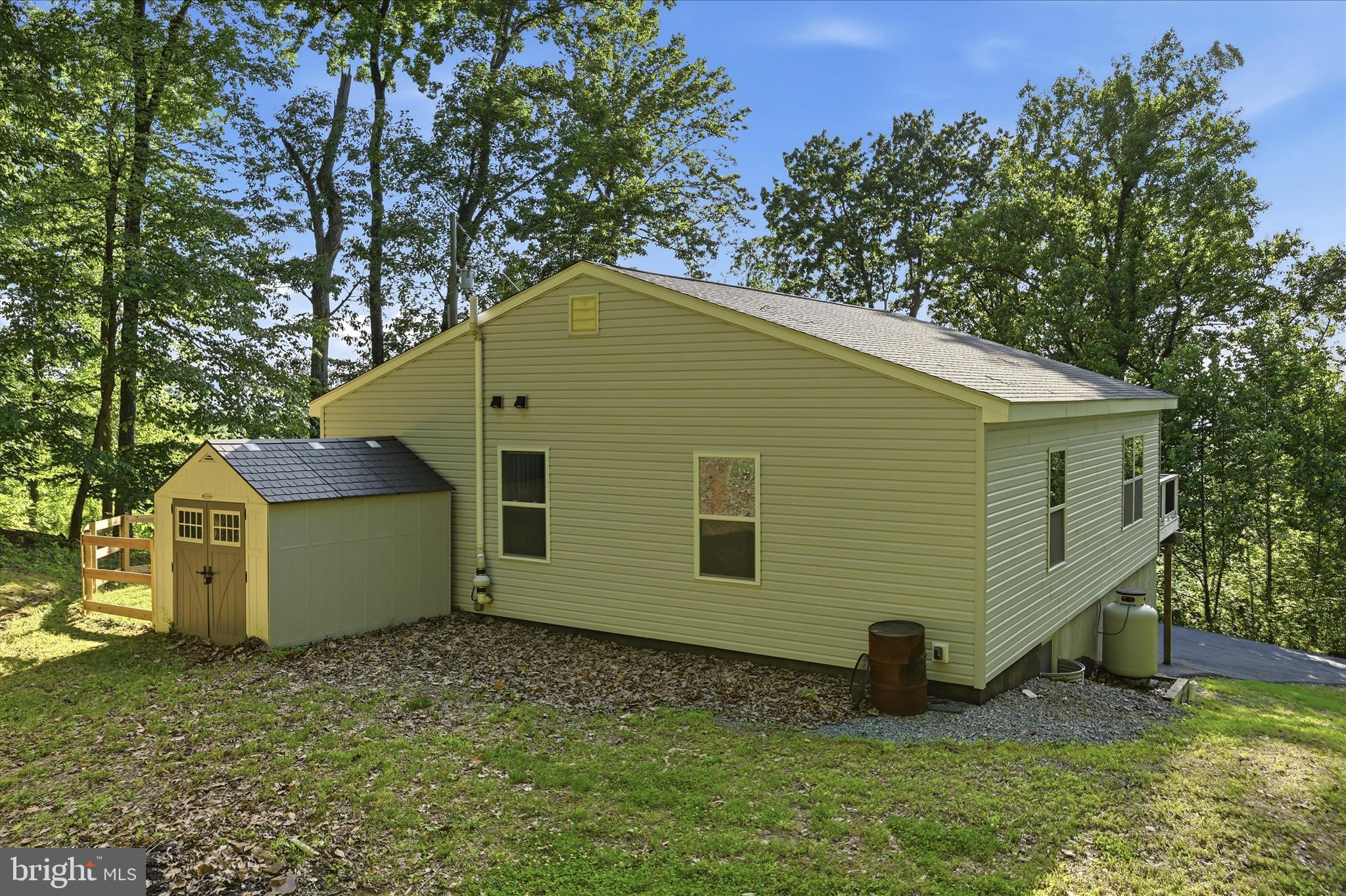 APPLE MT LAKE - Residential