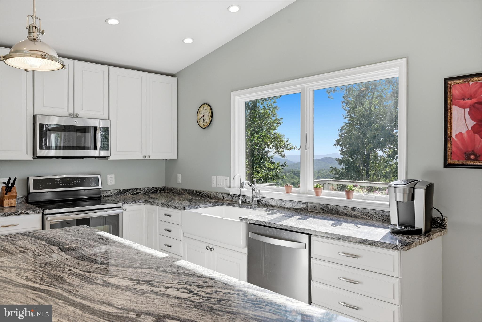 APPLE MT LAKE - Residential