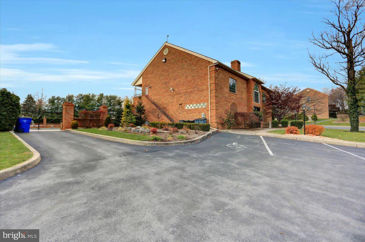 NORTH GATE TOWNE HOMES - Residential