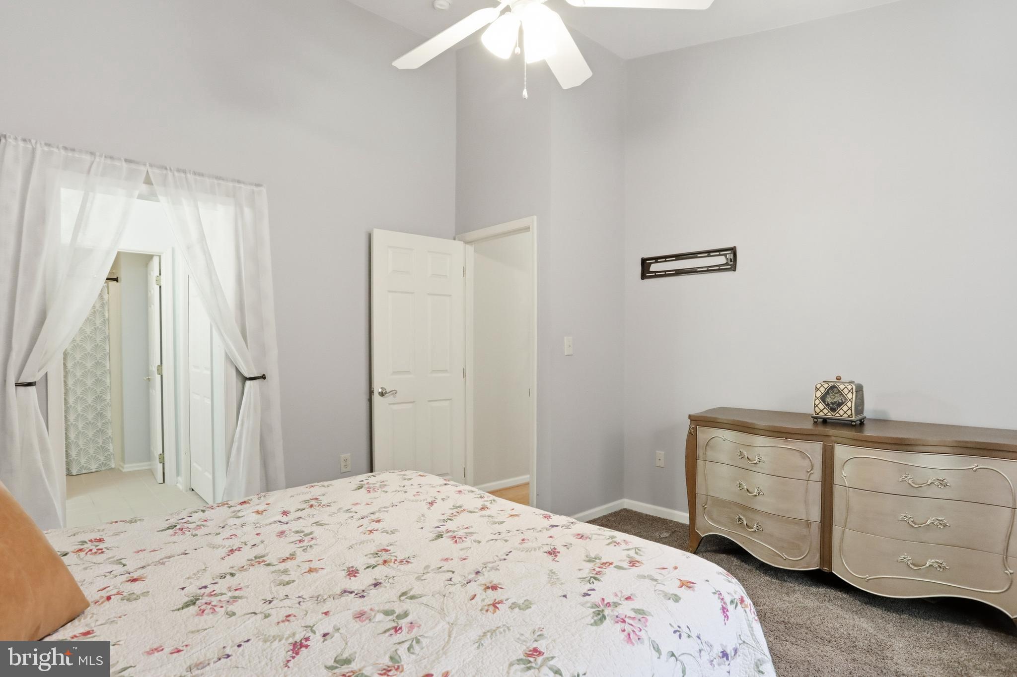 NORTH GATE TOWNE HOMES - Residential
