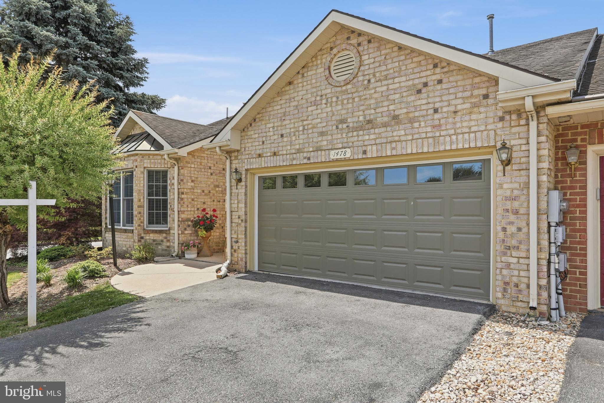 NORTH GATE TOWNE HOMES - Residential