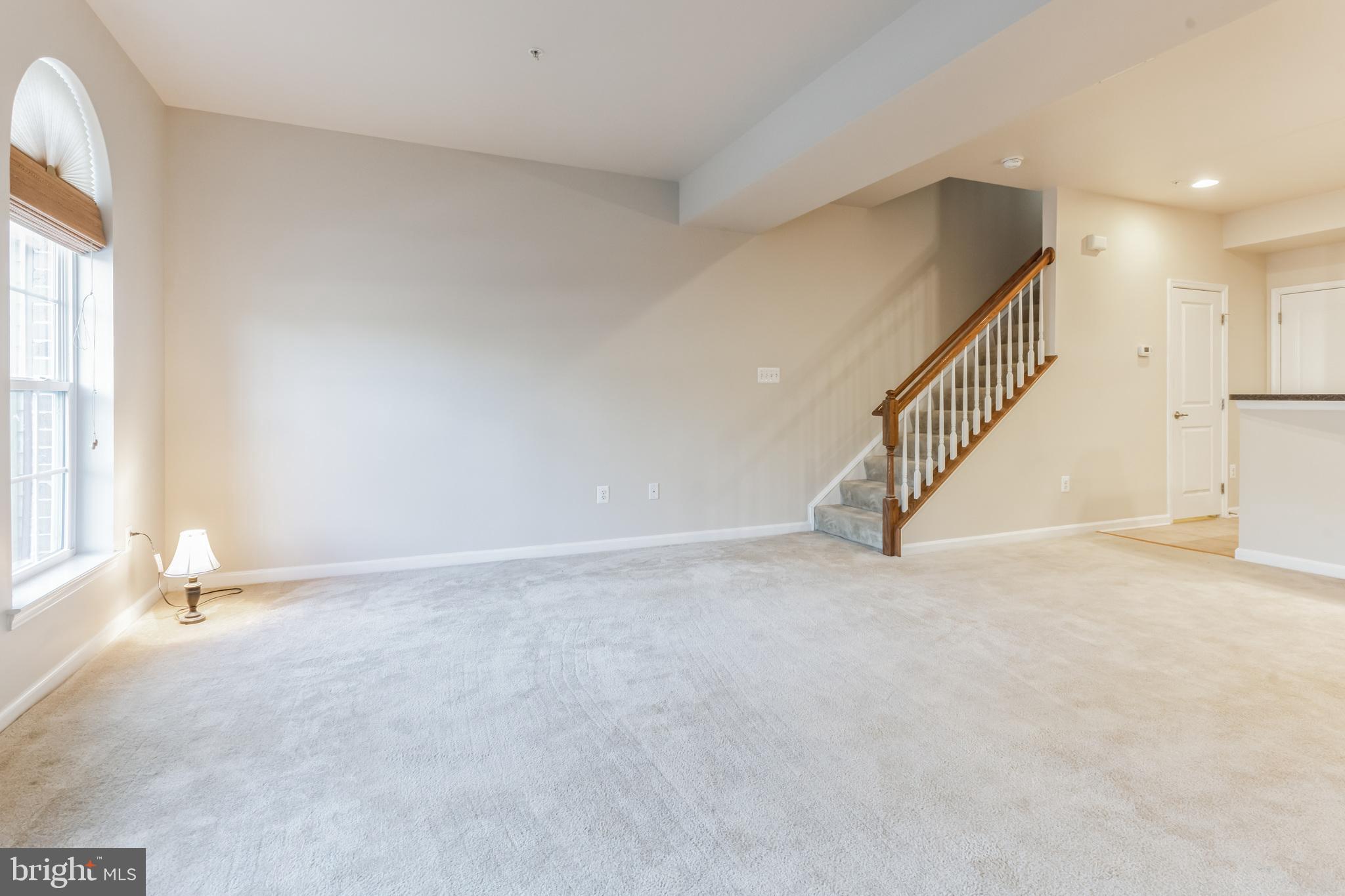 TOWN CENTER COMMONS - Residential Lease