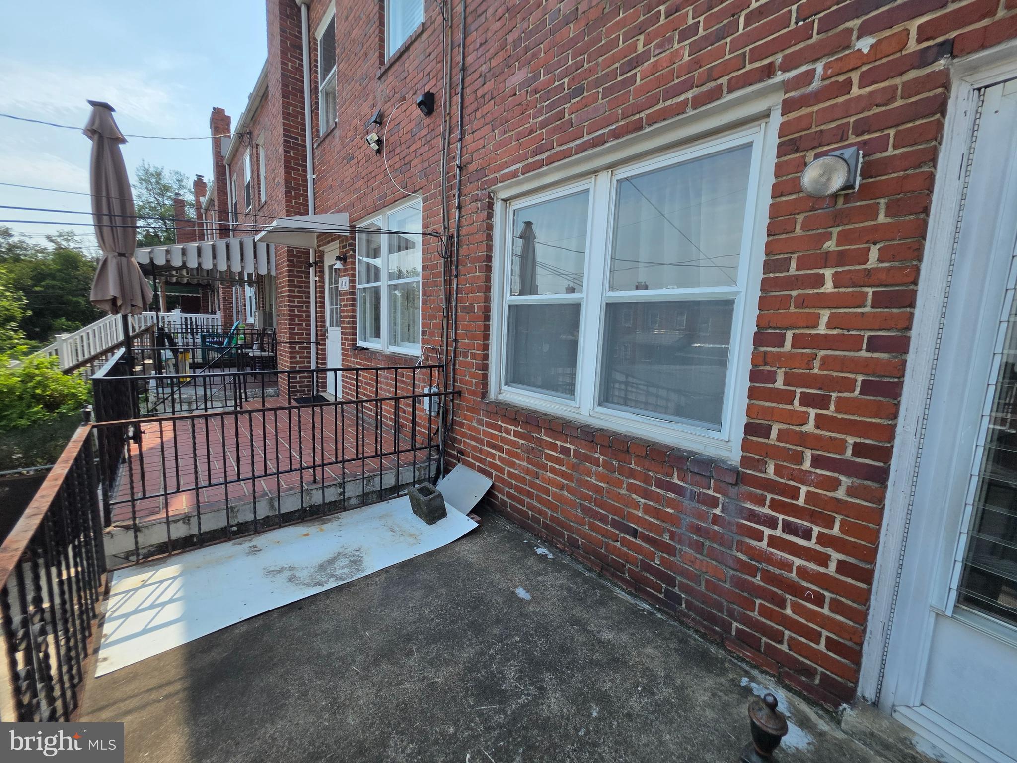 EASTWOOD - Residential