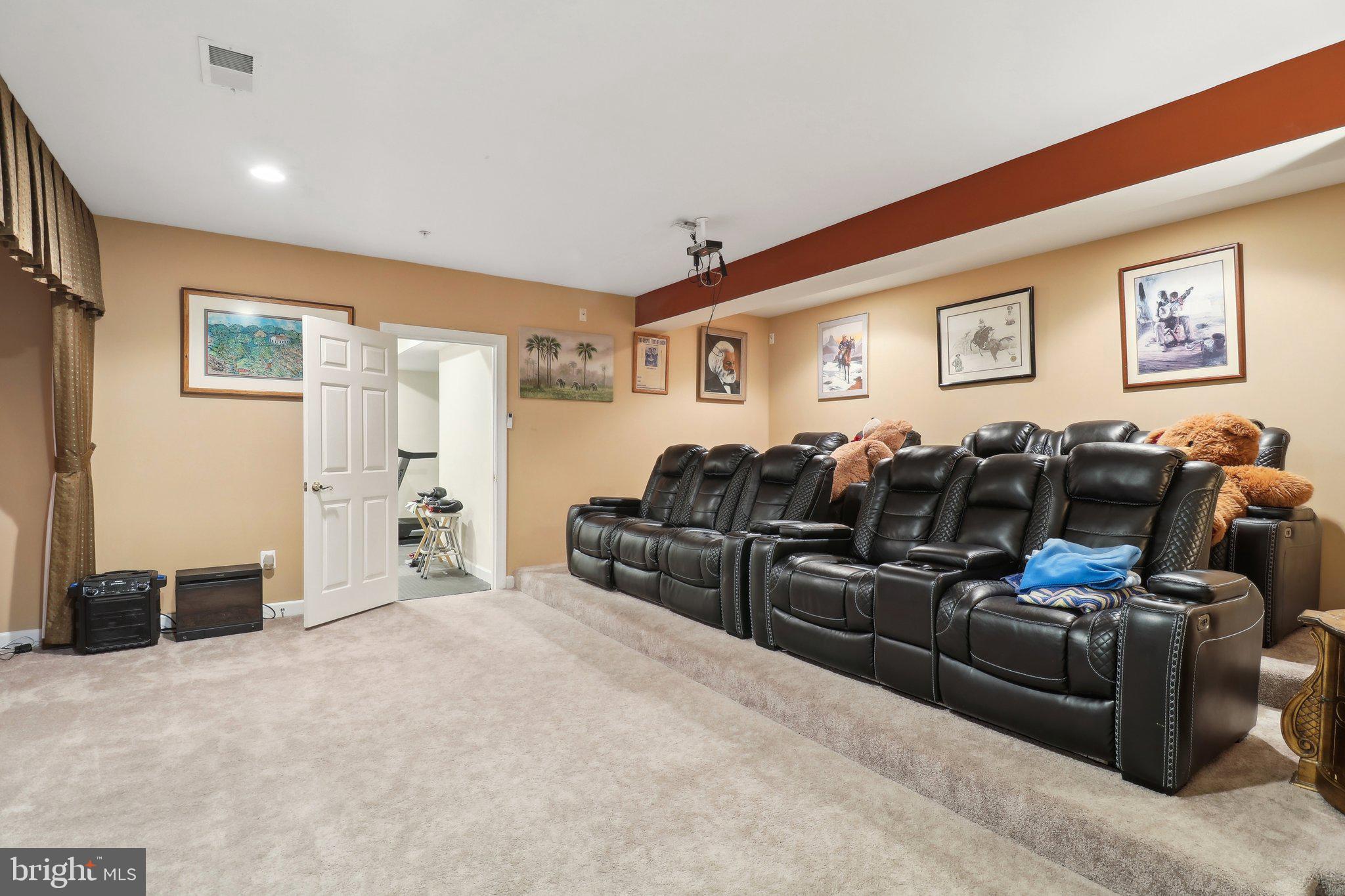 ERIK'S RIDGE - Residential