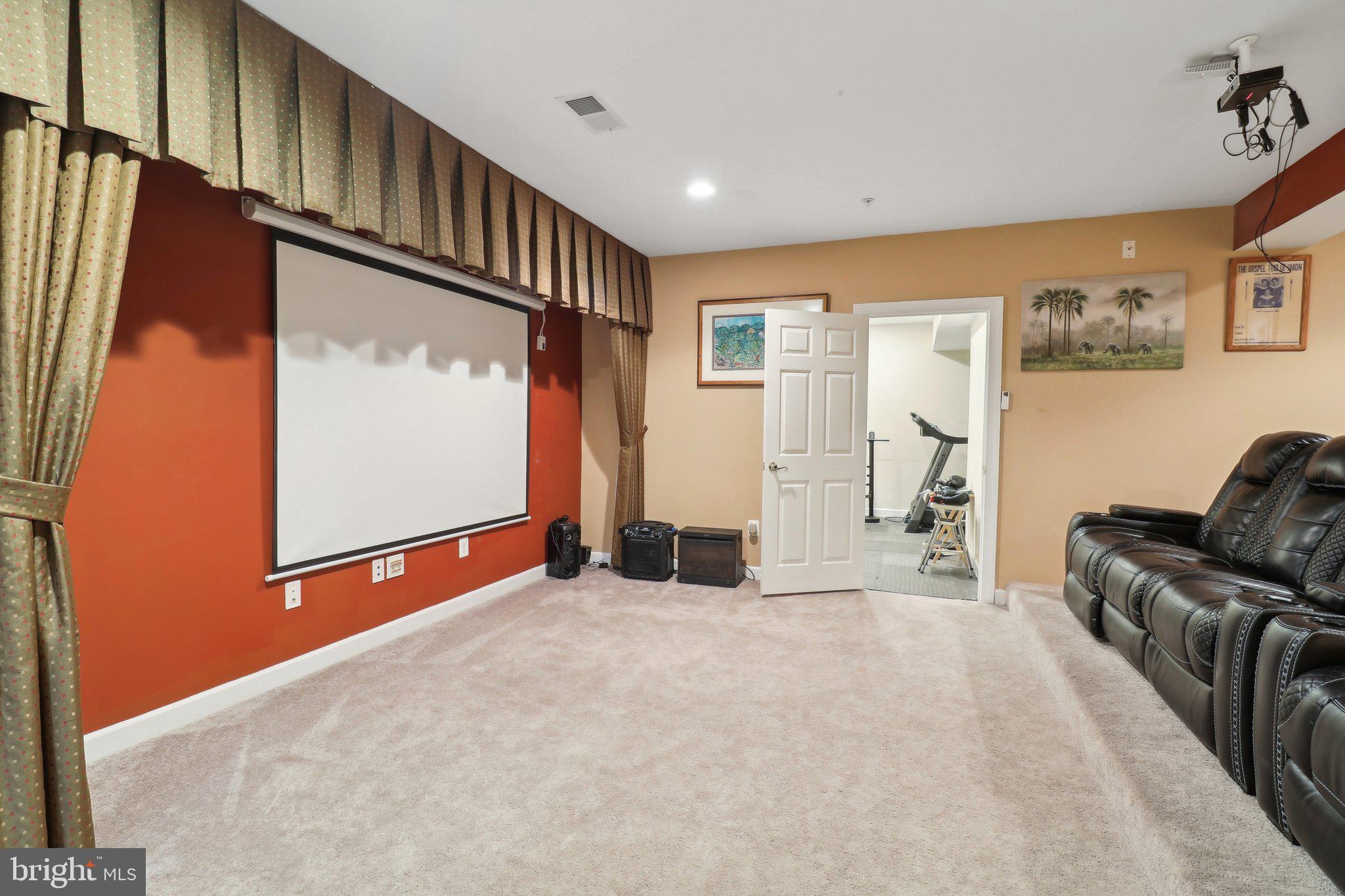 ERIK'S RIDGE - Residential