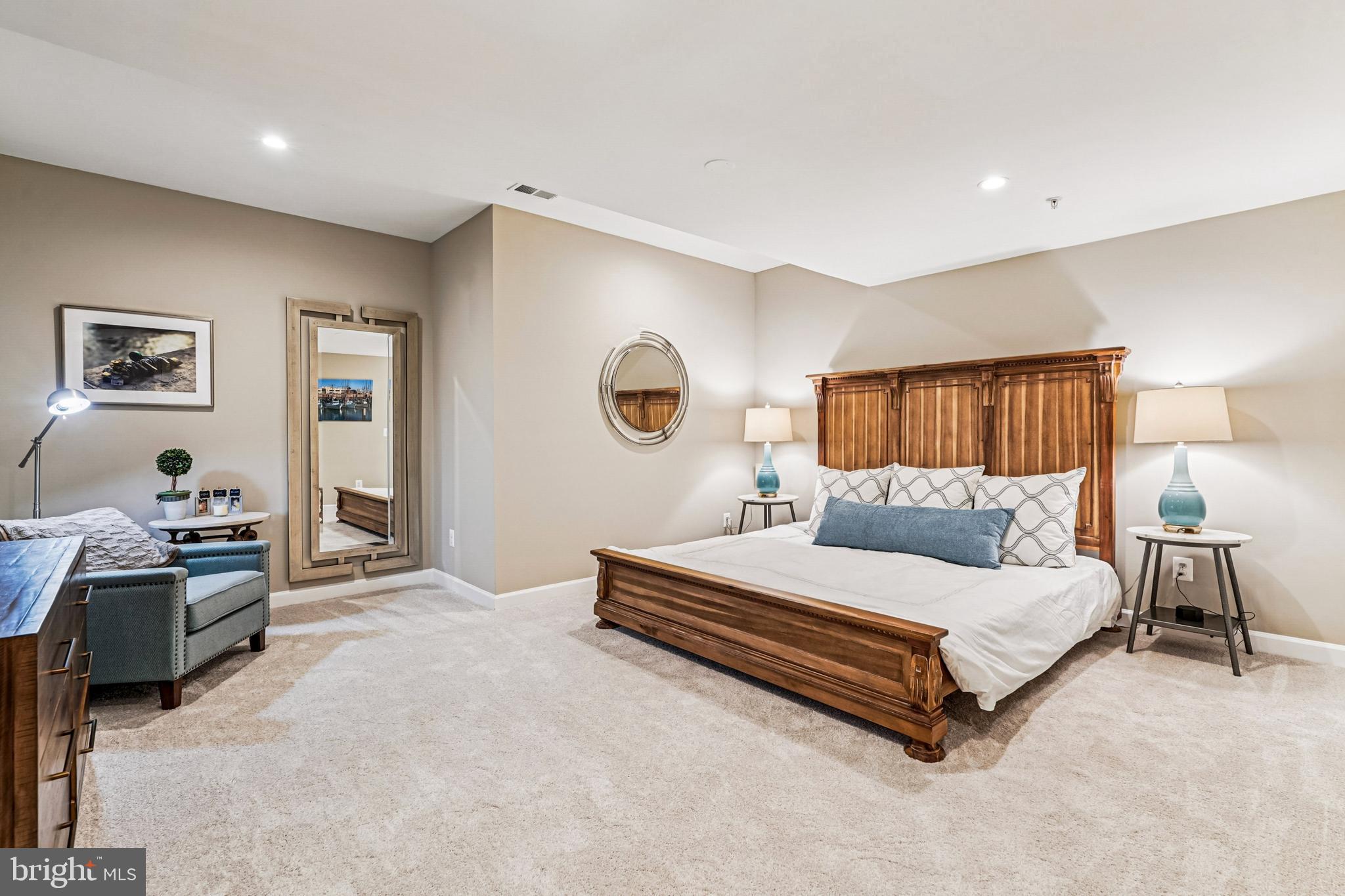 LONG ACRES - Residential