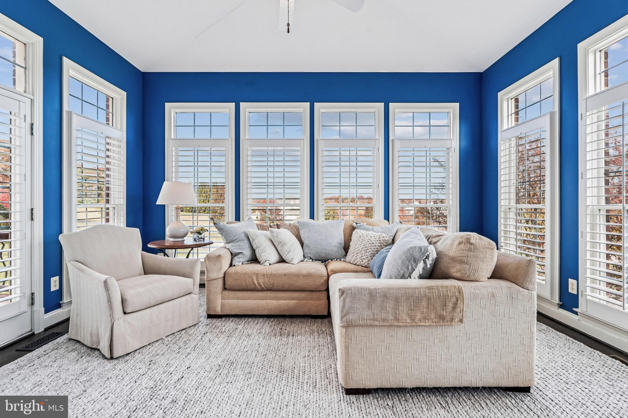 LONG ACRES - Residential