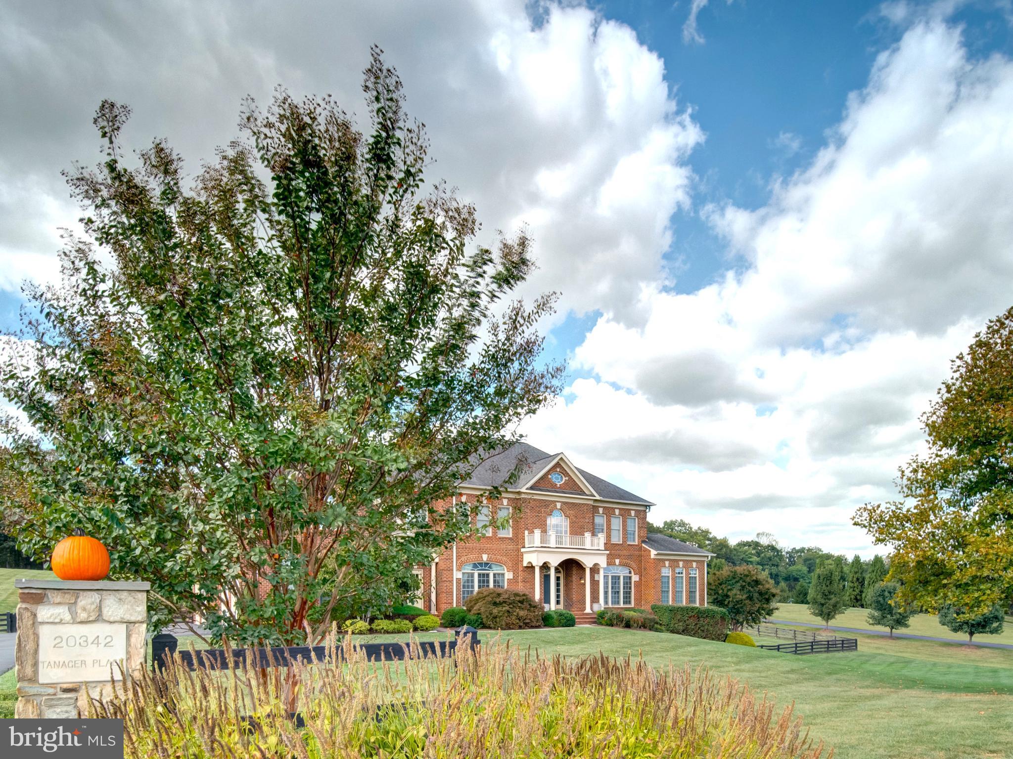 LONG ACRES - Residential