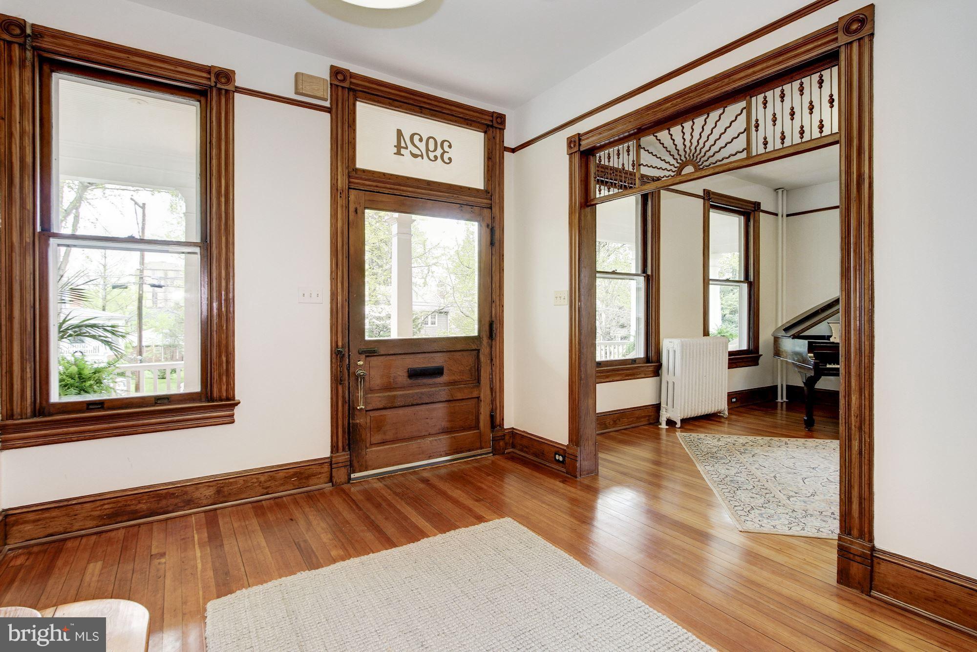 KENSINGTON - Residential