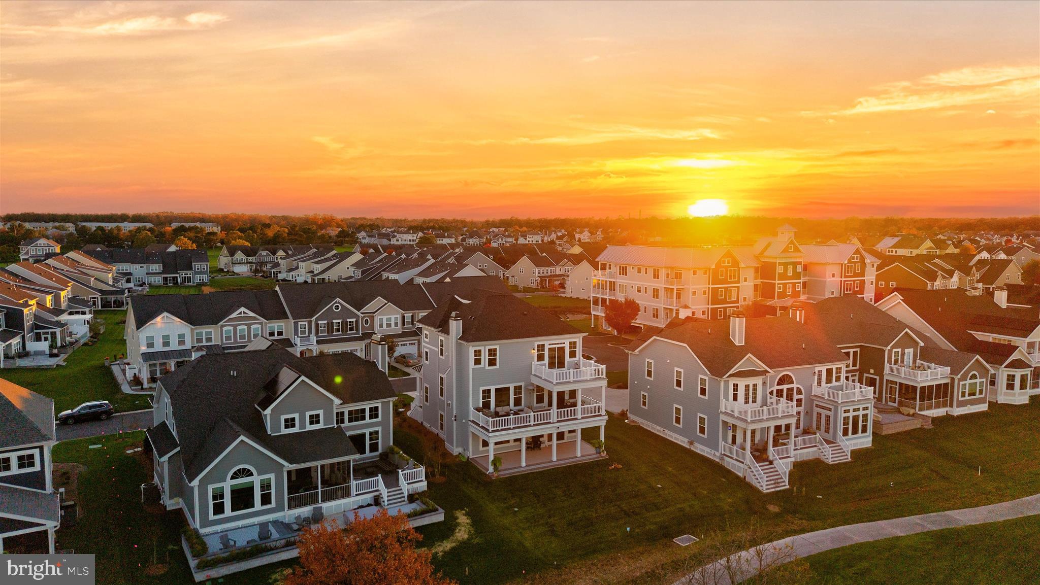 PENINSULA - Residential