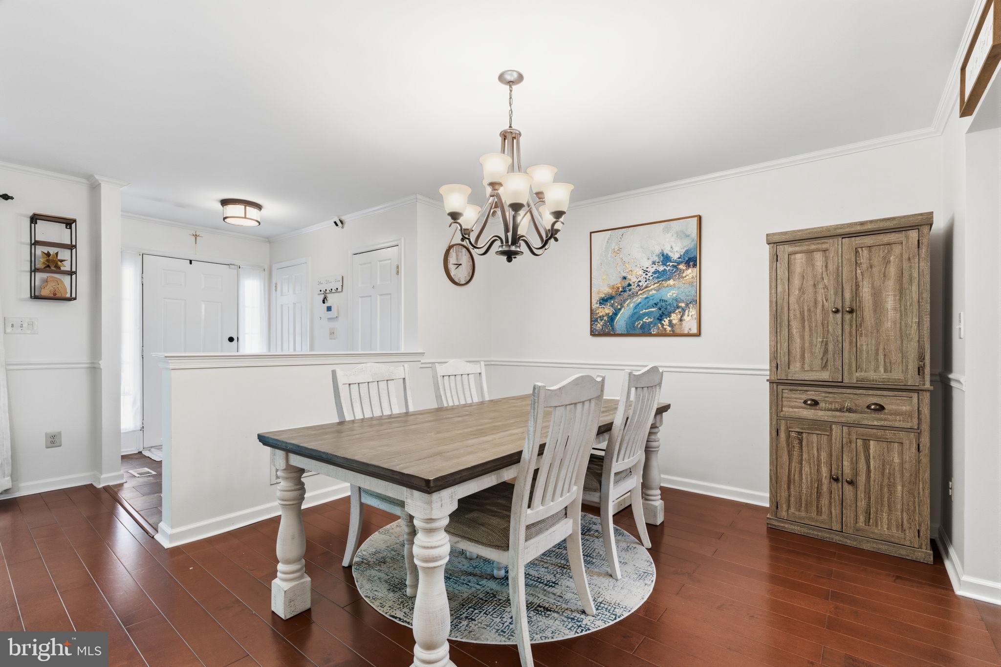 MAKEFIELD GLEN - Residential